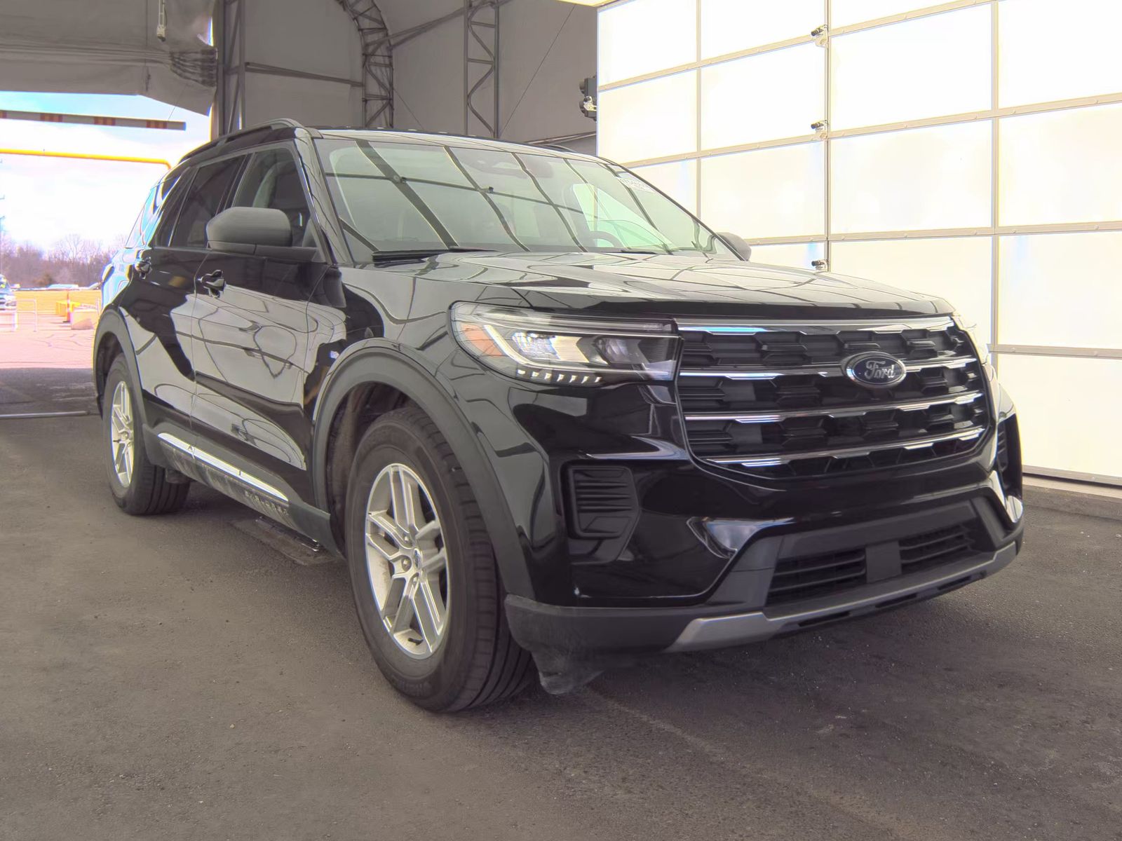 2025 Ford Explorer Active RWD