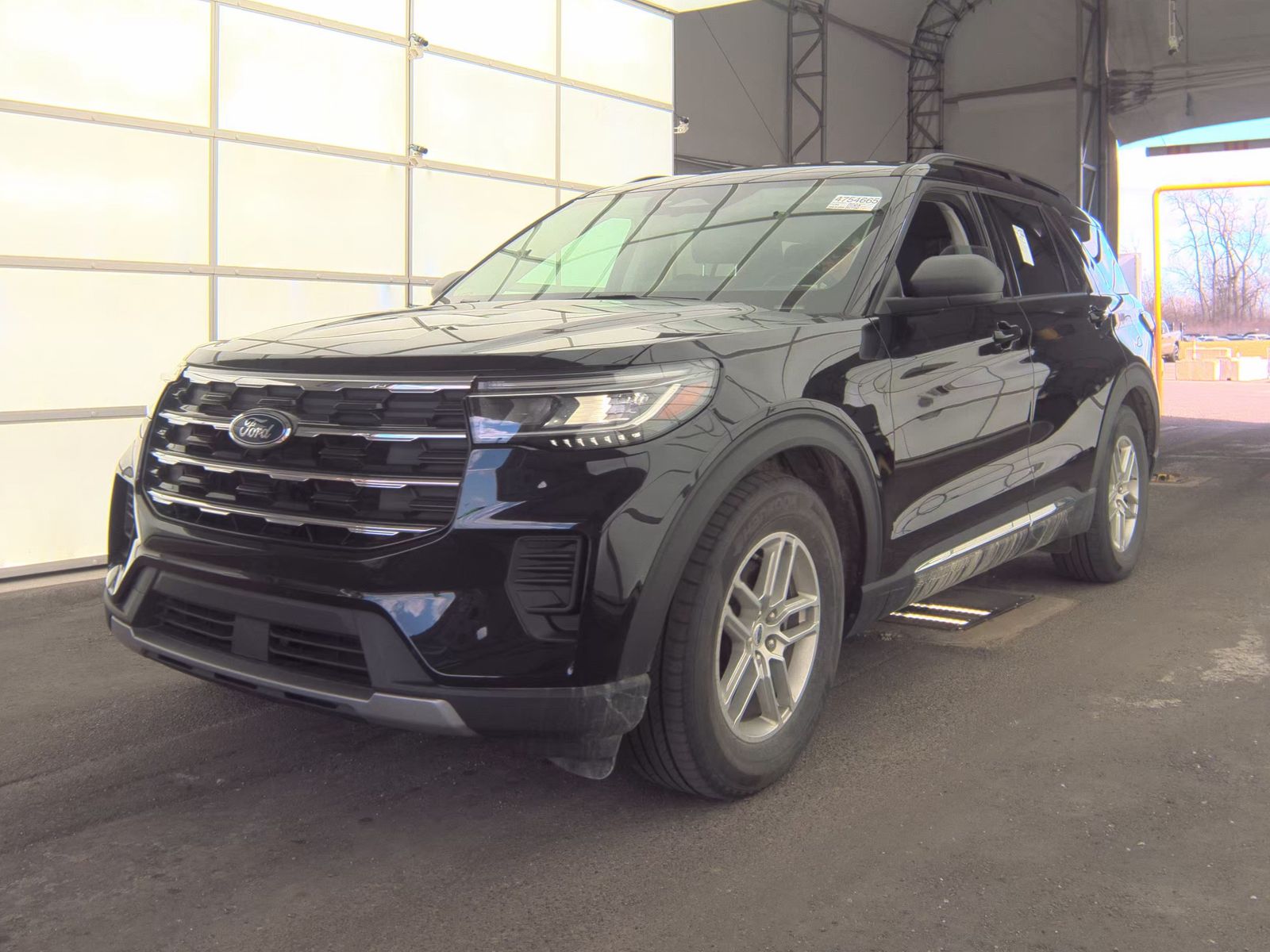2025 Ford Explorer Active RWD