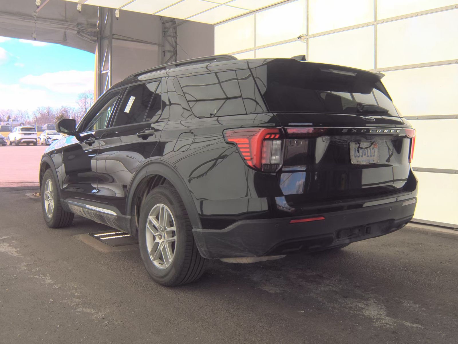 2025 Ford Explorer Active RWD