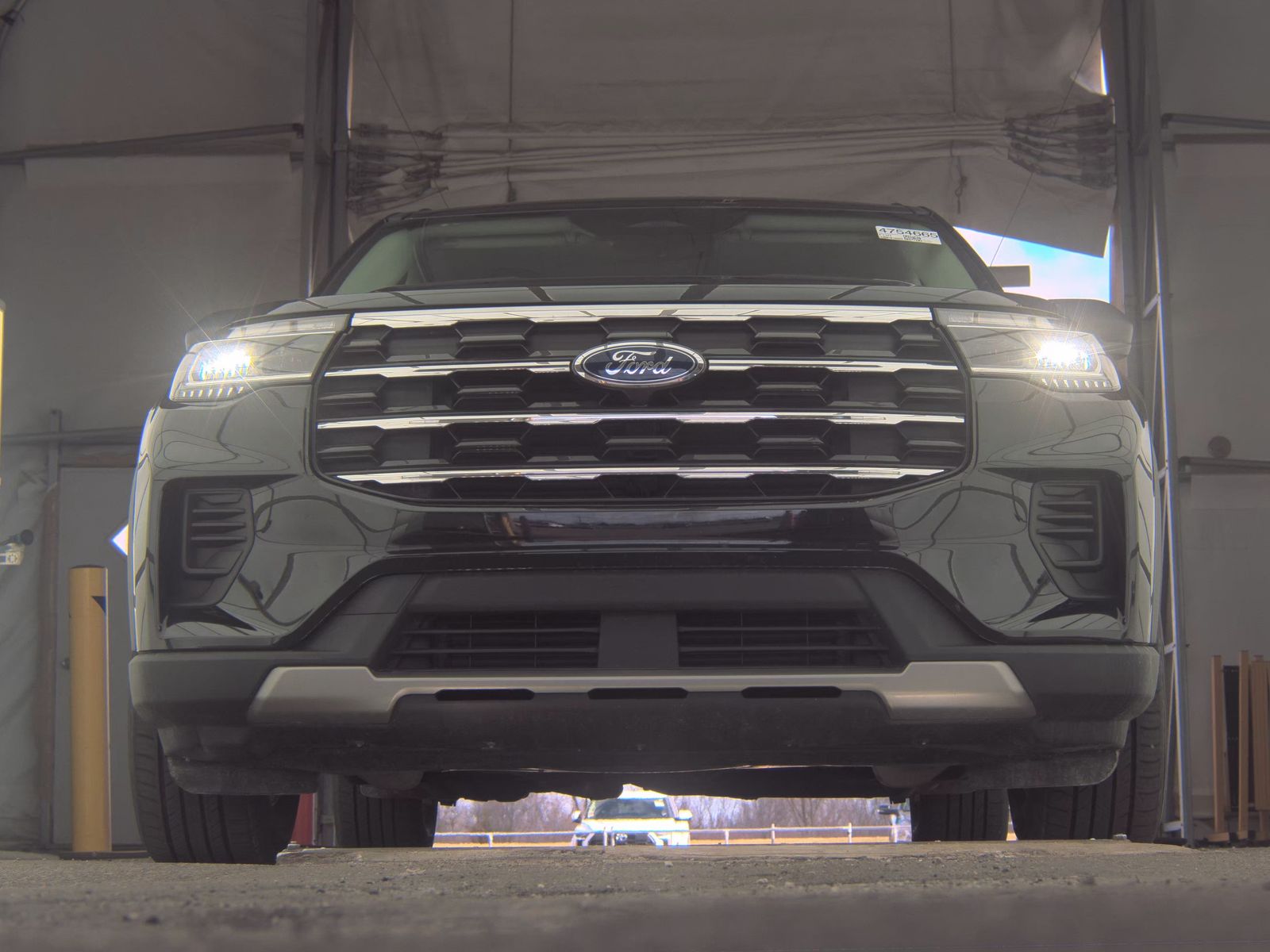 2025 Ford Explorer Active RWD