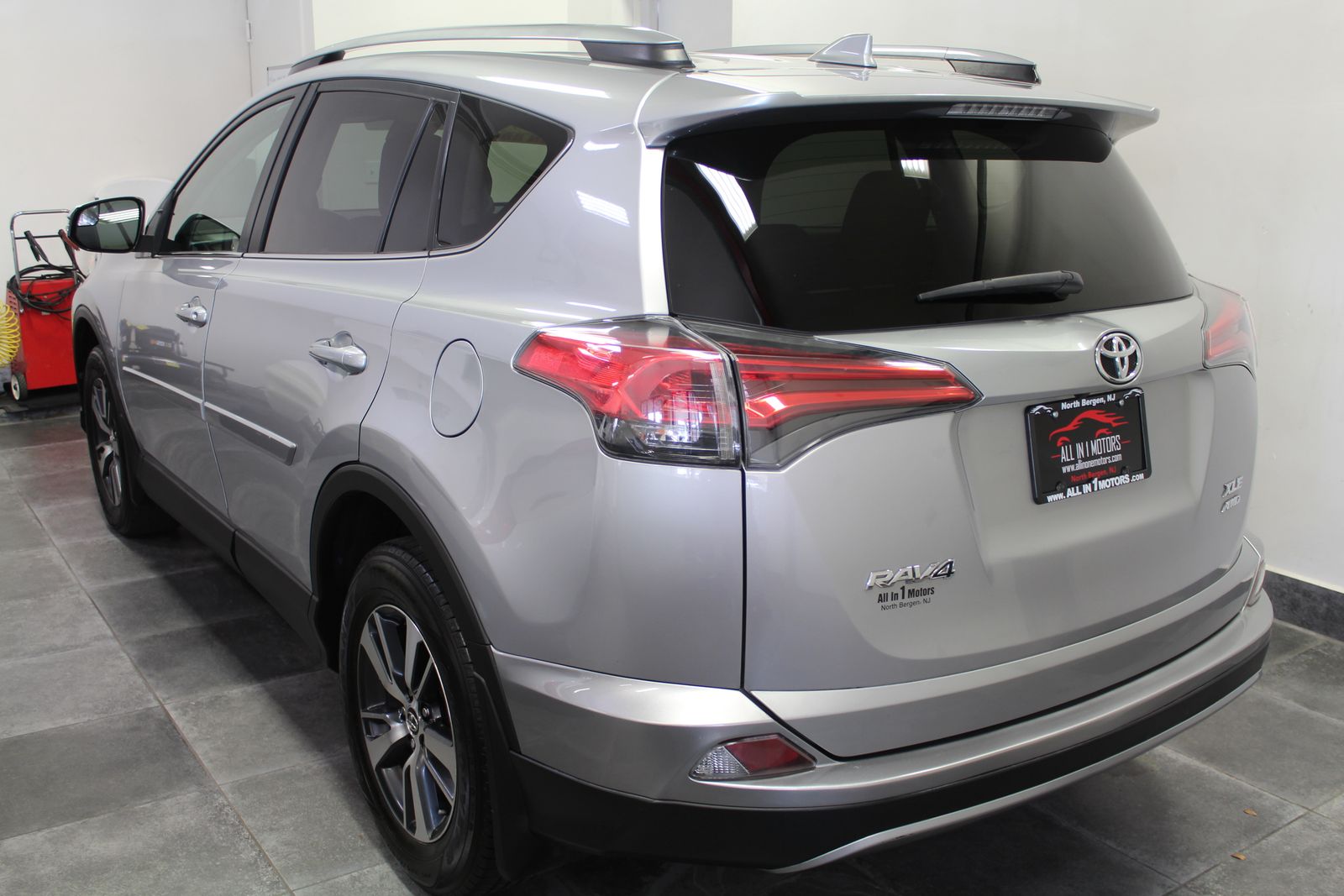 2017 Toyota RAV4 XLE AWD