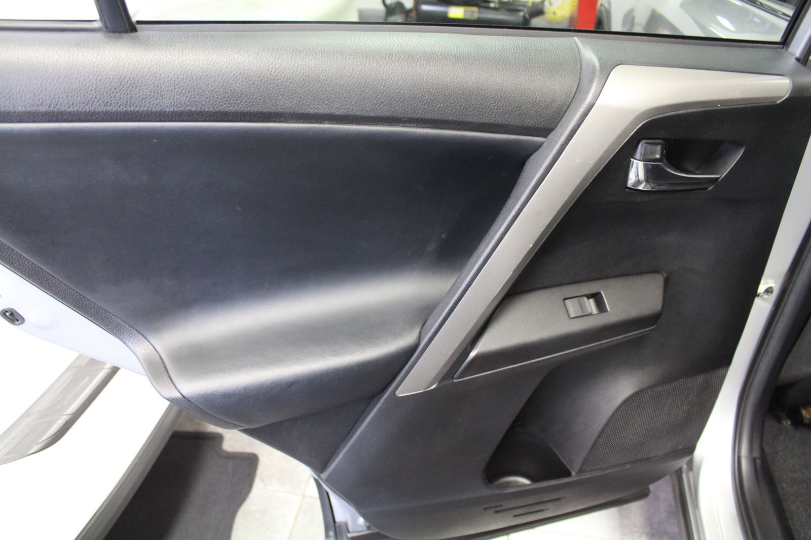 2017 Toyota RAV4 XLE AWD