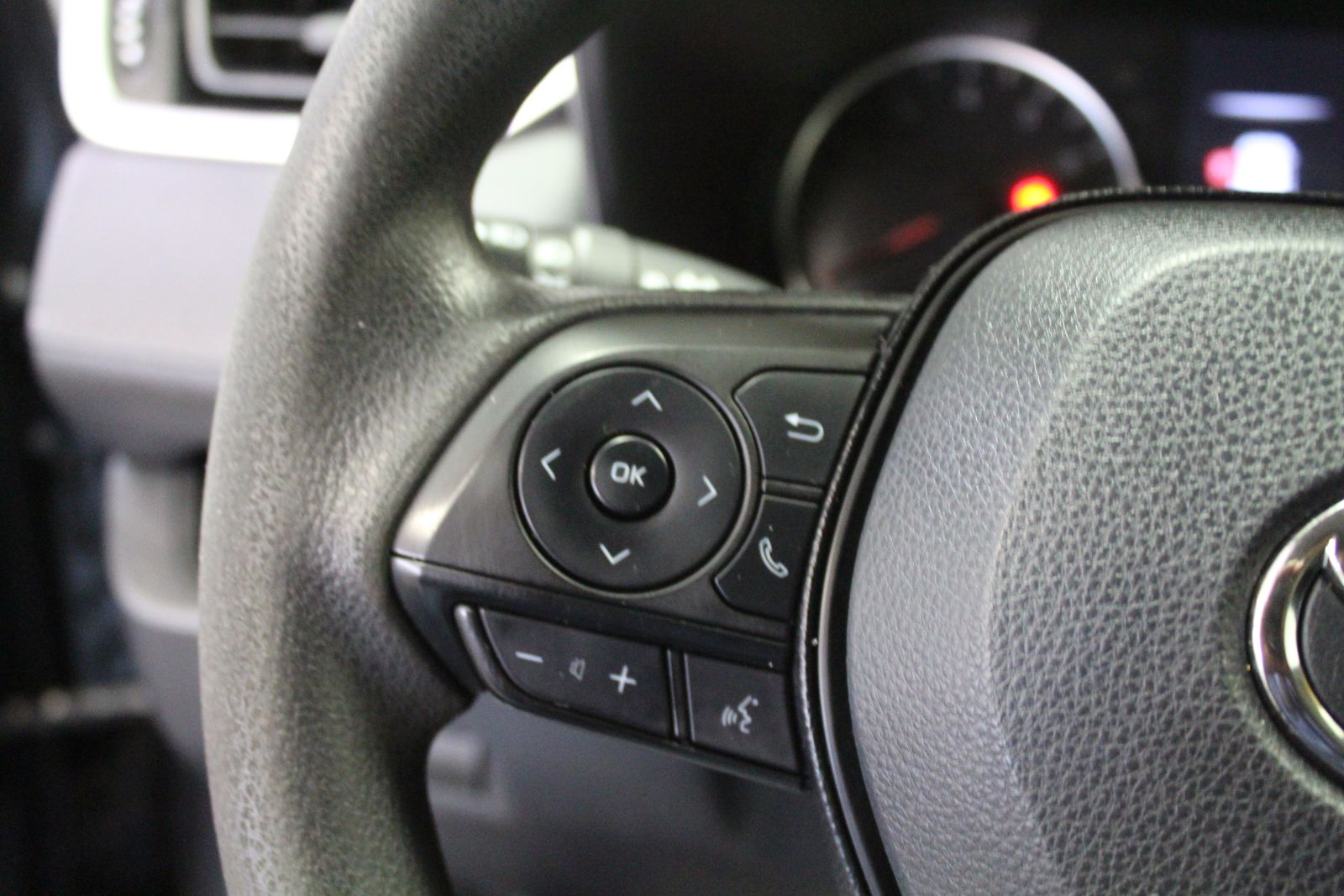 2020 Toyota RAV4 XLE AWD