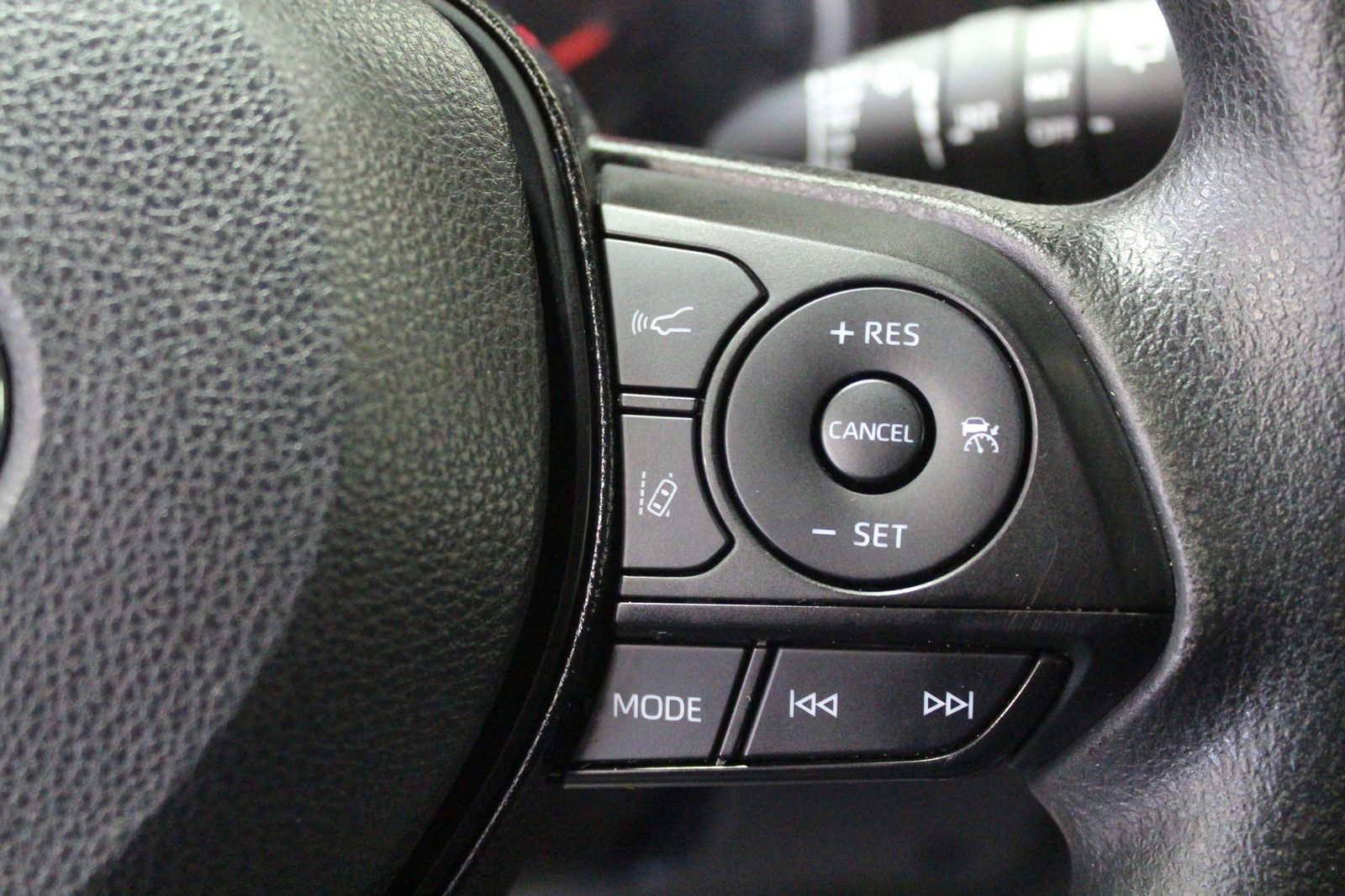 2020 Toyota RAV4 XLE AWD