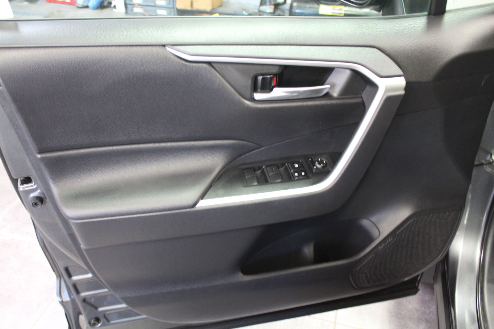 2020 Toyota RAV4 XLE AWD