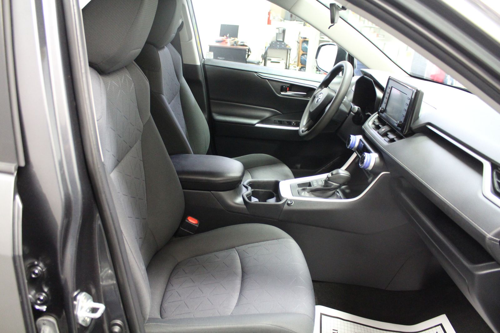 2020 Toyota RAV4 XLE AWD