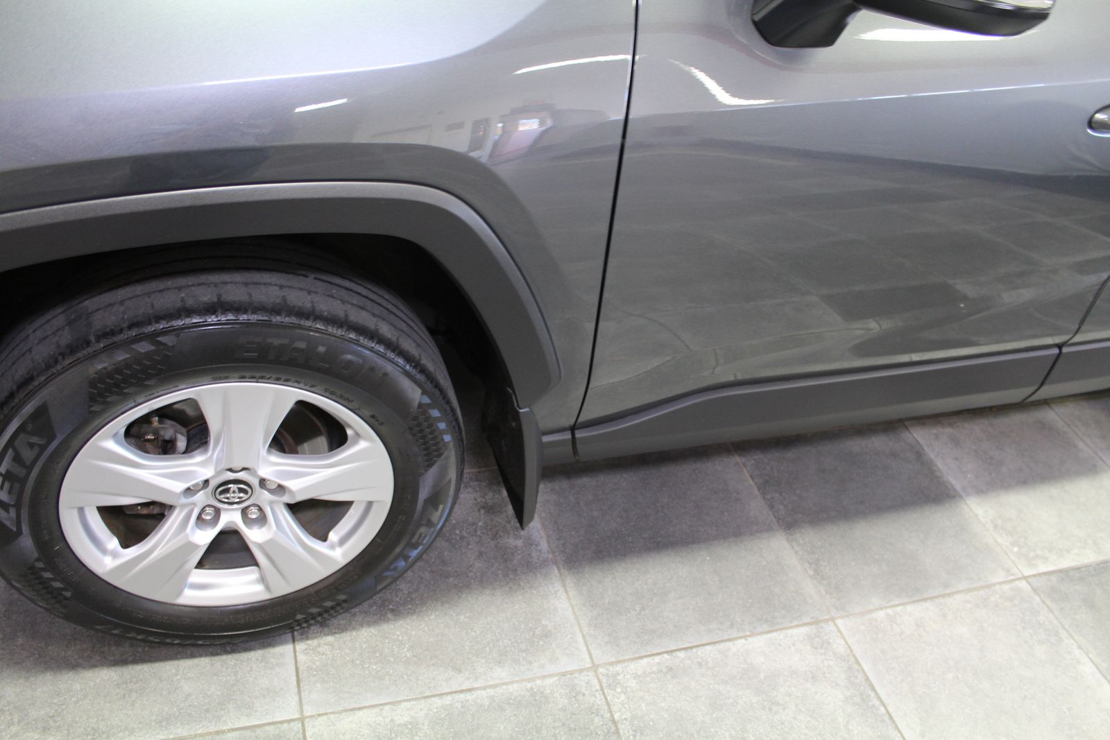 2020 Toyota RAV4 XLE AWD