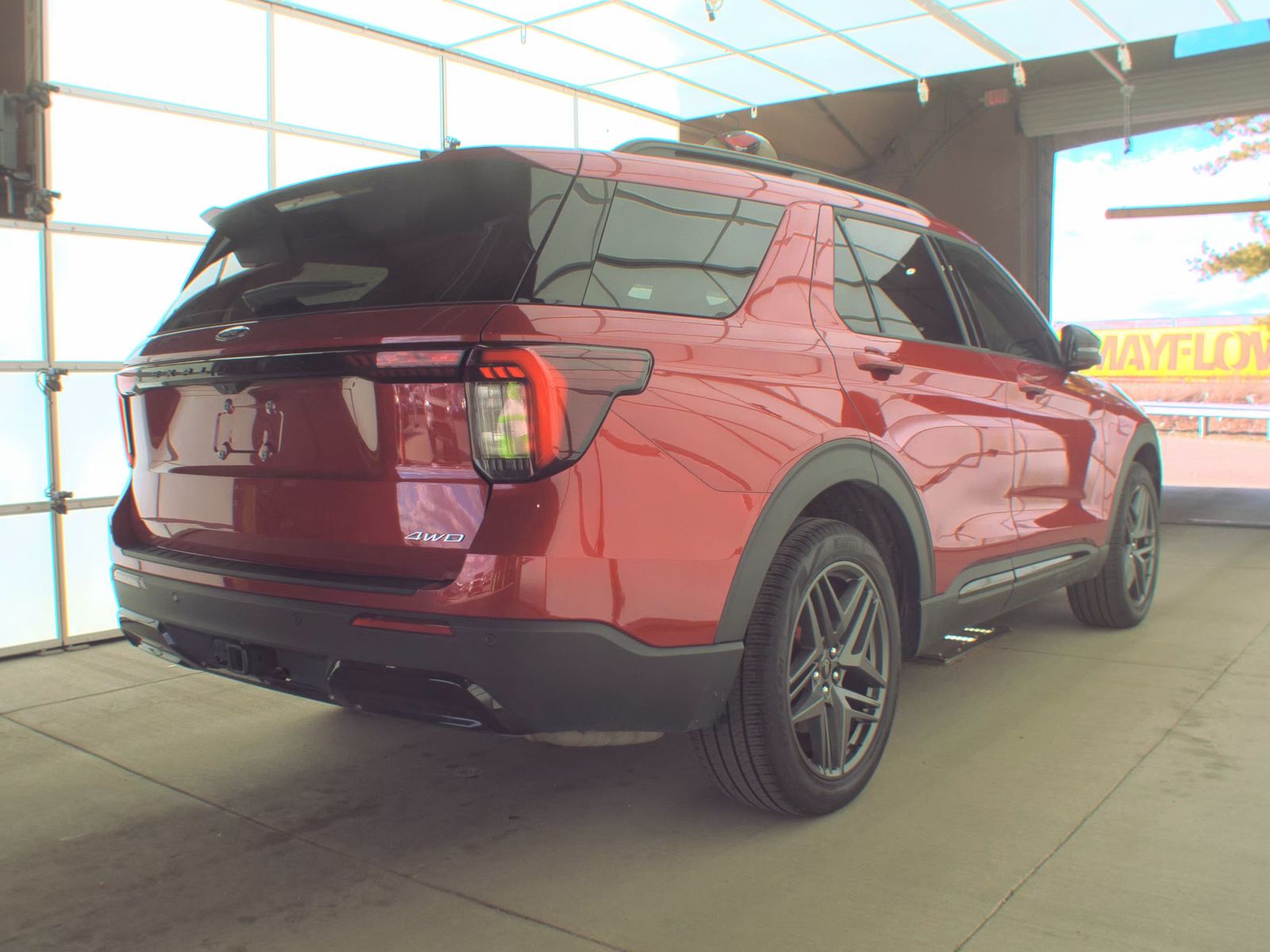 2025 Ford Explorer ST-Line AWD