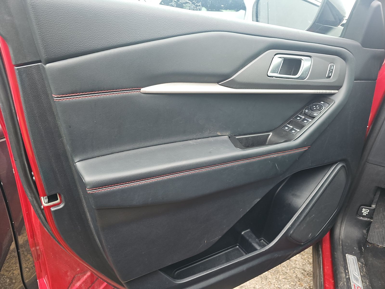 2025 Ford Explorer ST-Line AWD