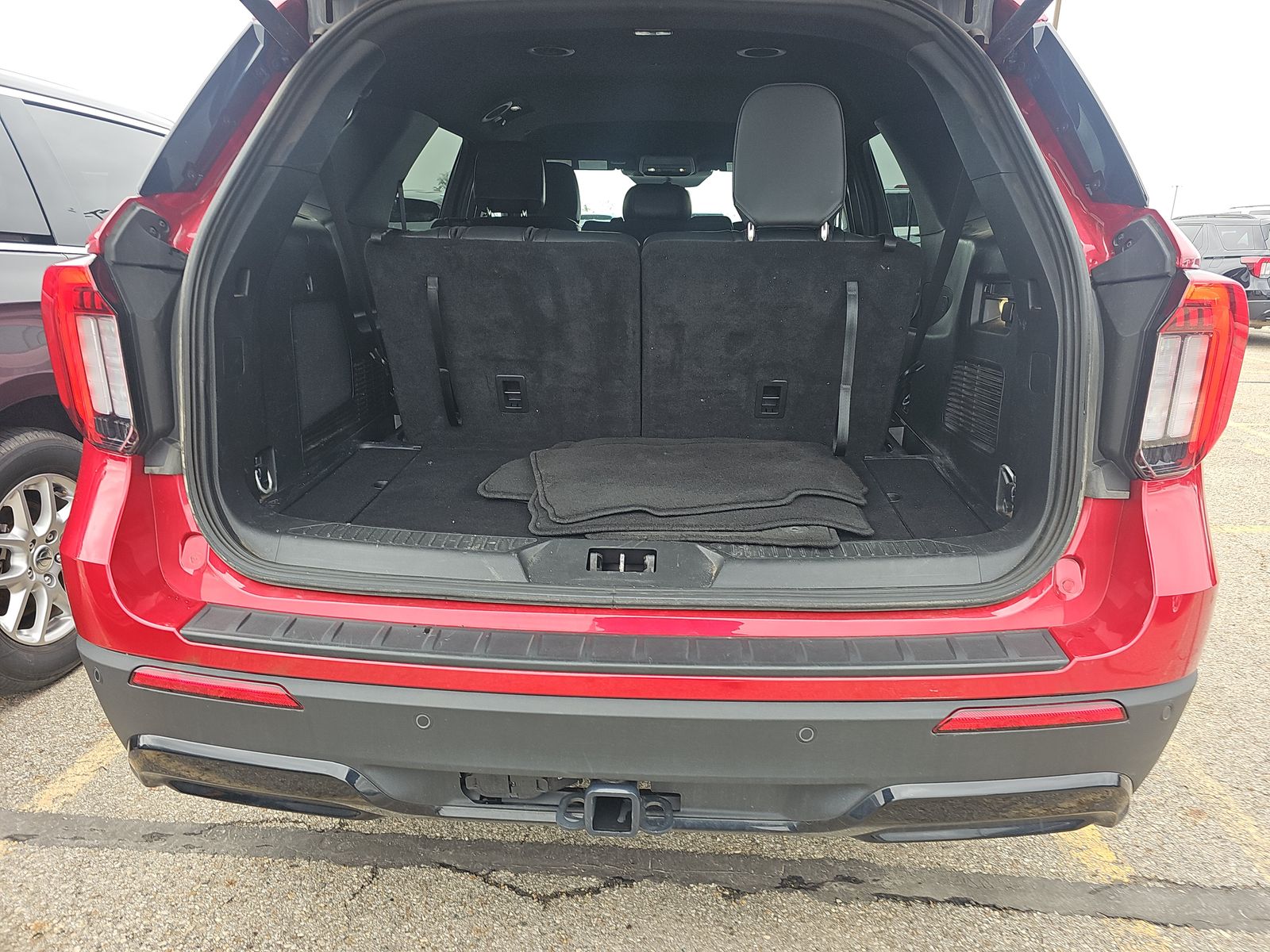 2025 Ford Explorer ST-Line AWD