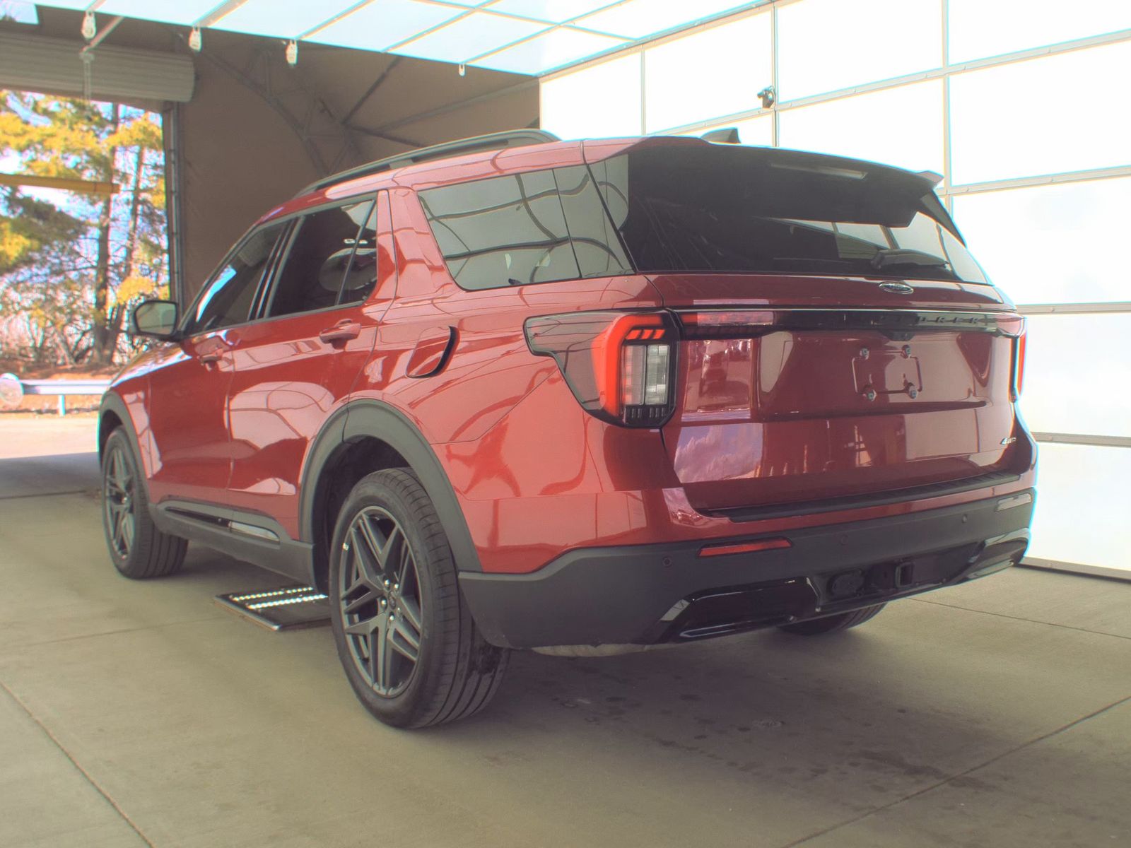 2025 Ford Explorer ST-Line AWD