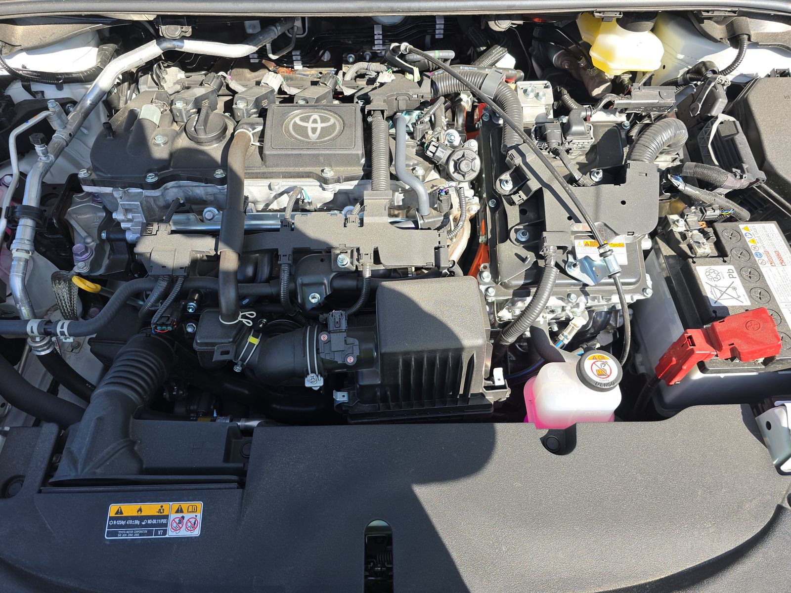 2026 Toyota Corolla Hybrid LE FWD