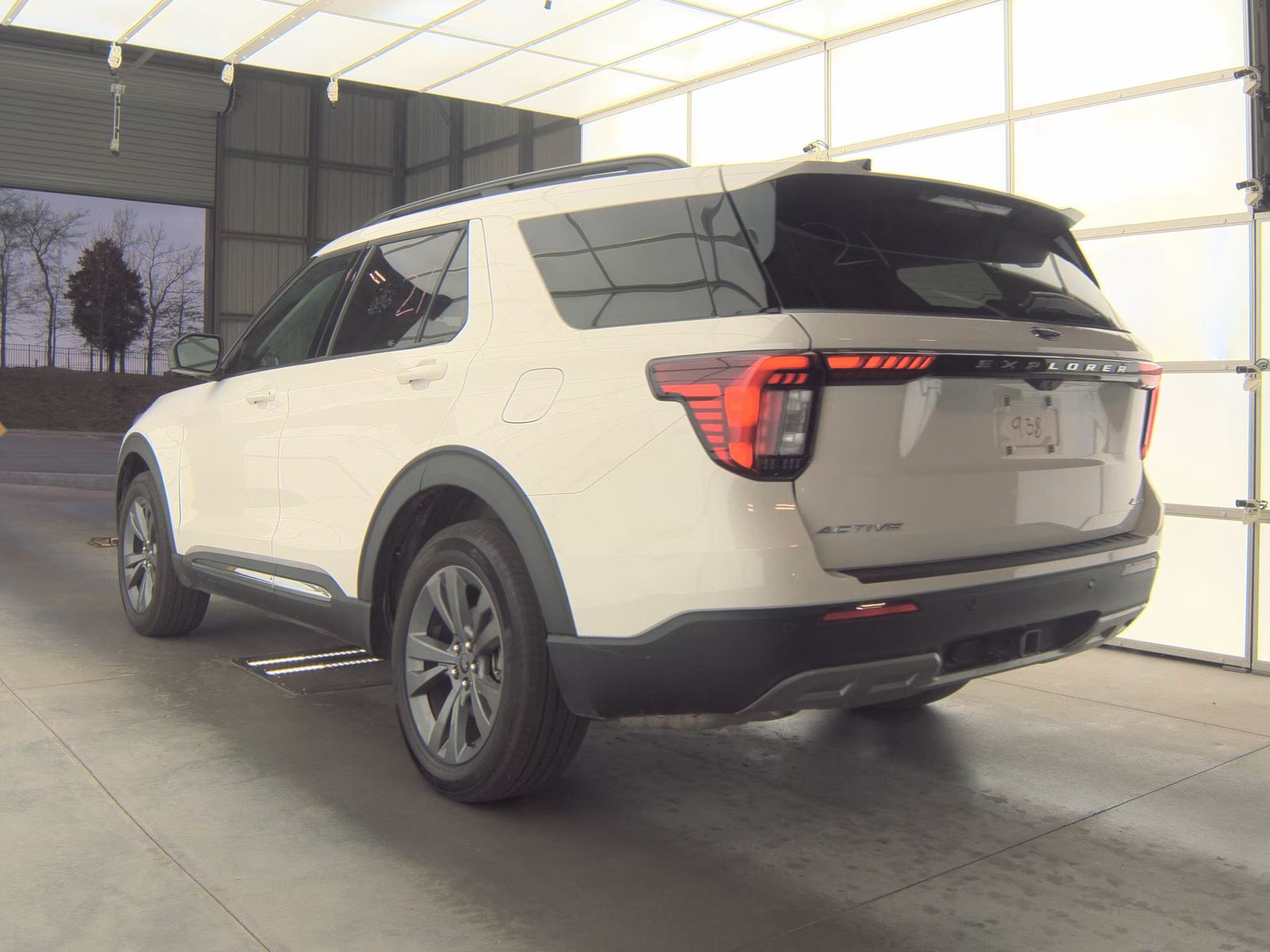 2025 Ford Explorer Active AWD