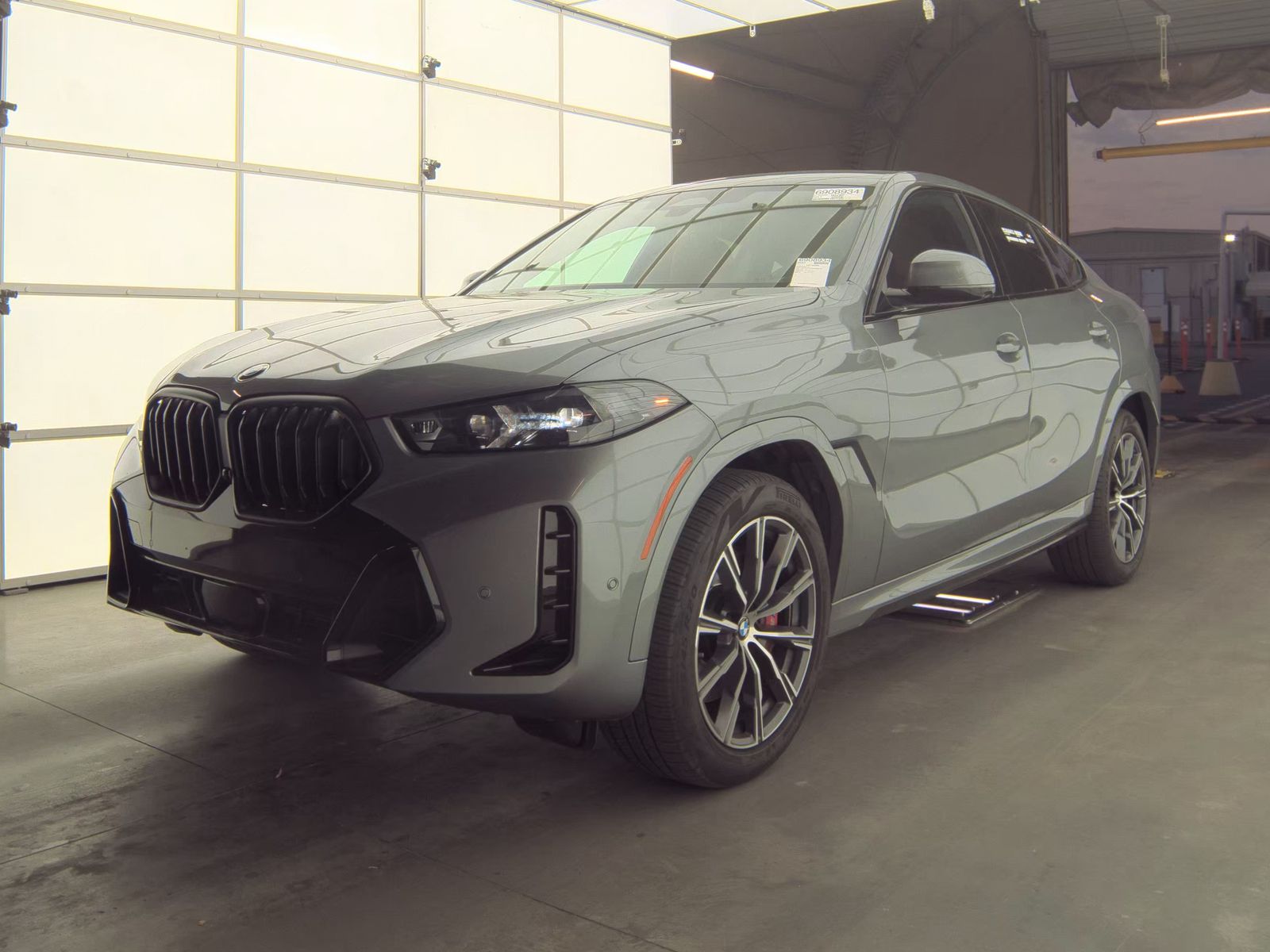 2025 BMW X6 xDrive40i AWD