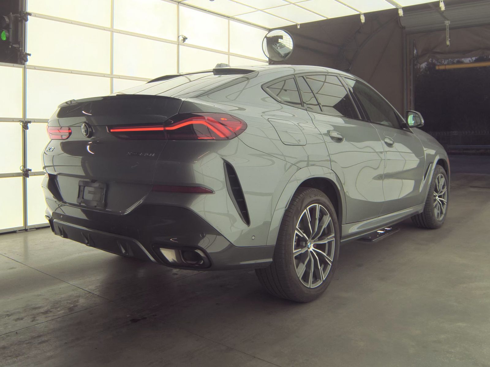 2025 BMW X6 xDrive40i AWD