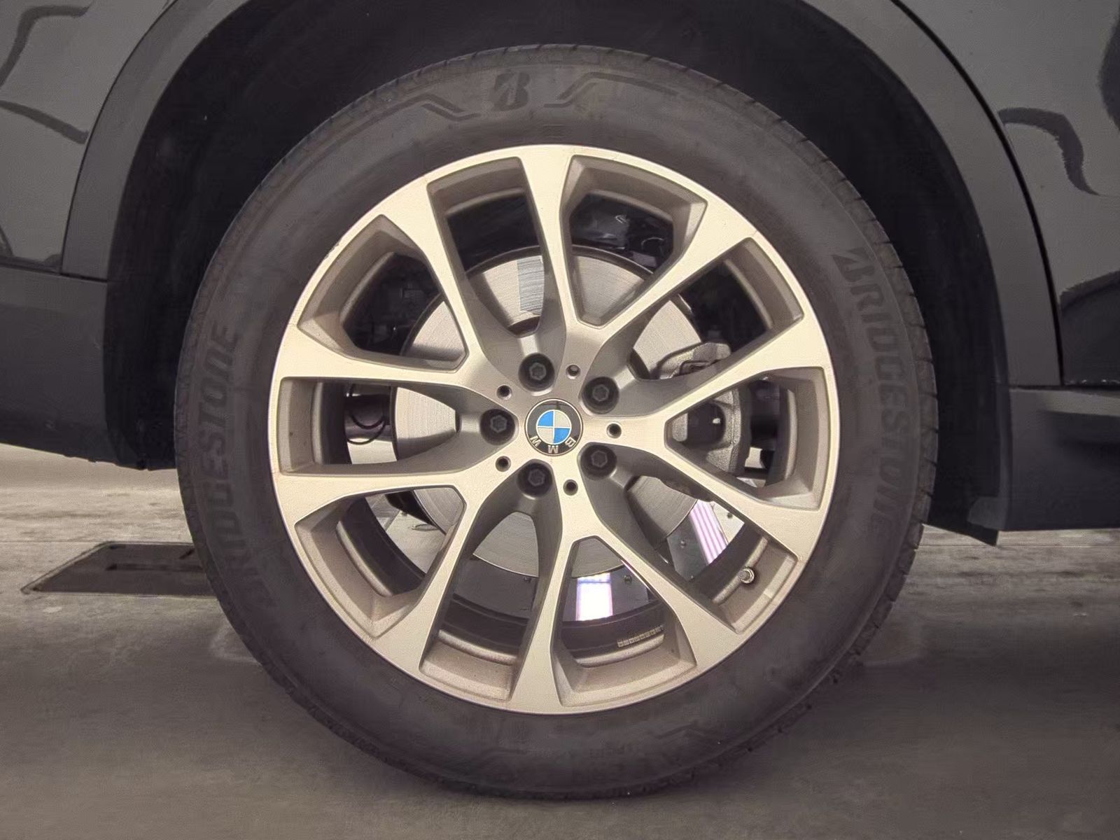 2025 BMW X5 xDrive40i AWD