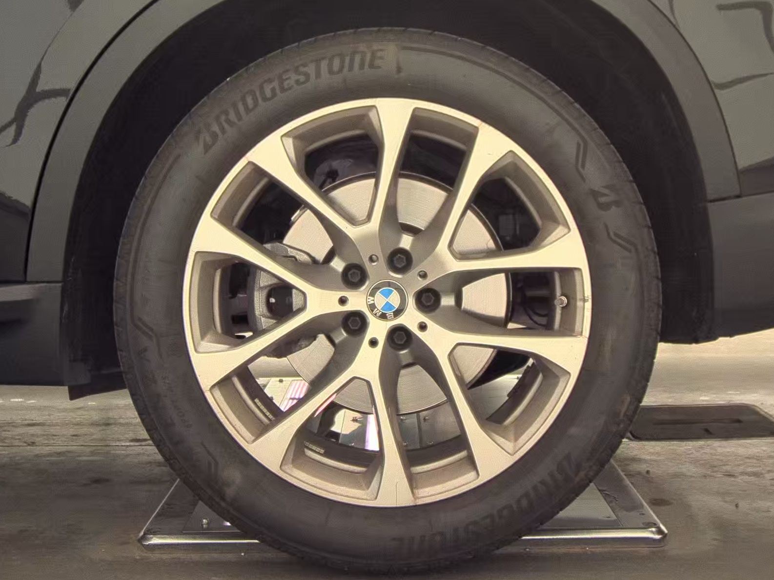 2025 BMW X5 xDrive40i AWD