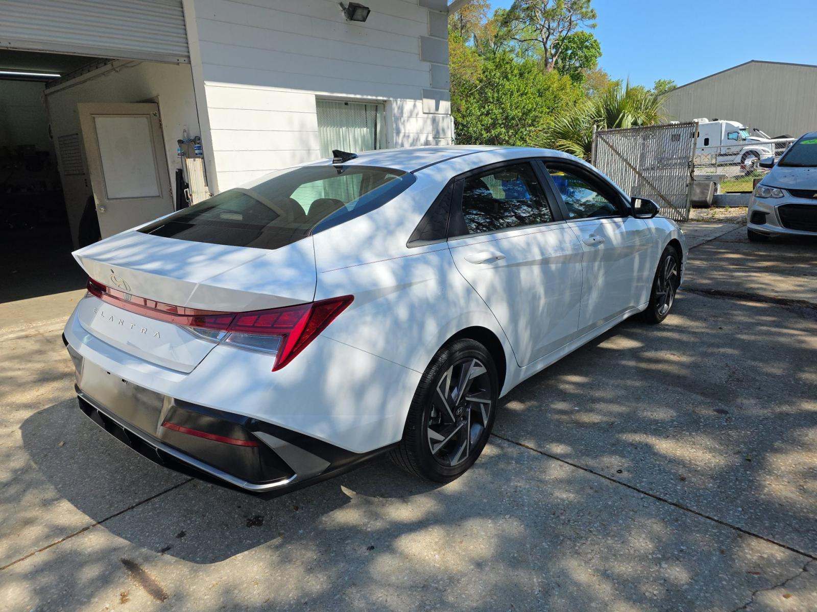 HYUNDAI SEL CONVEN - 3