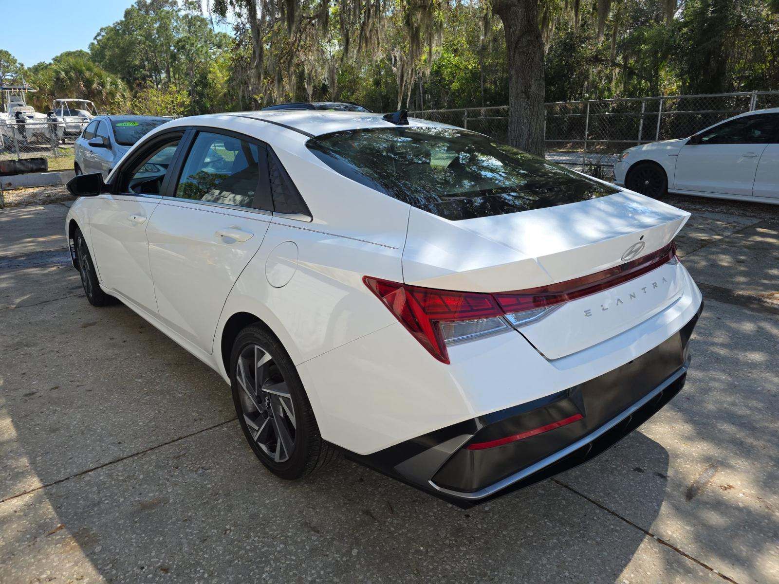 HYUNDAI SEL CONVEN - 4