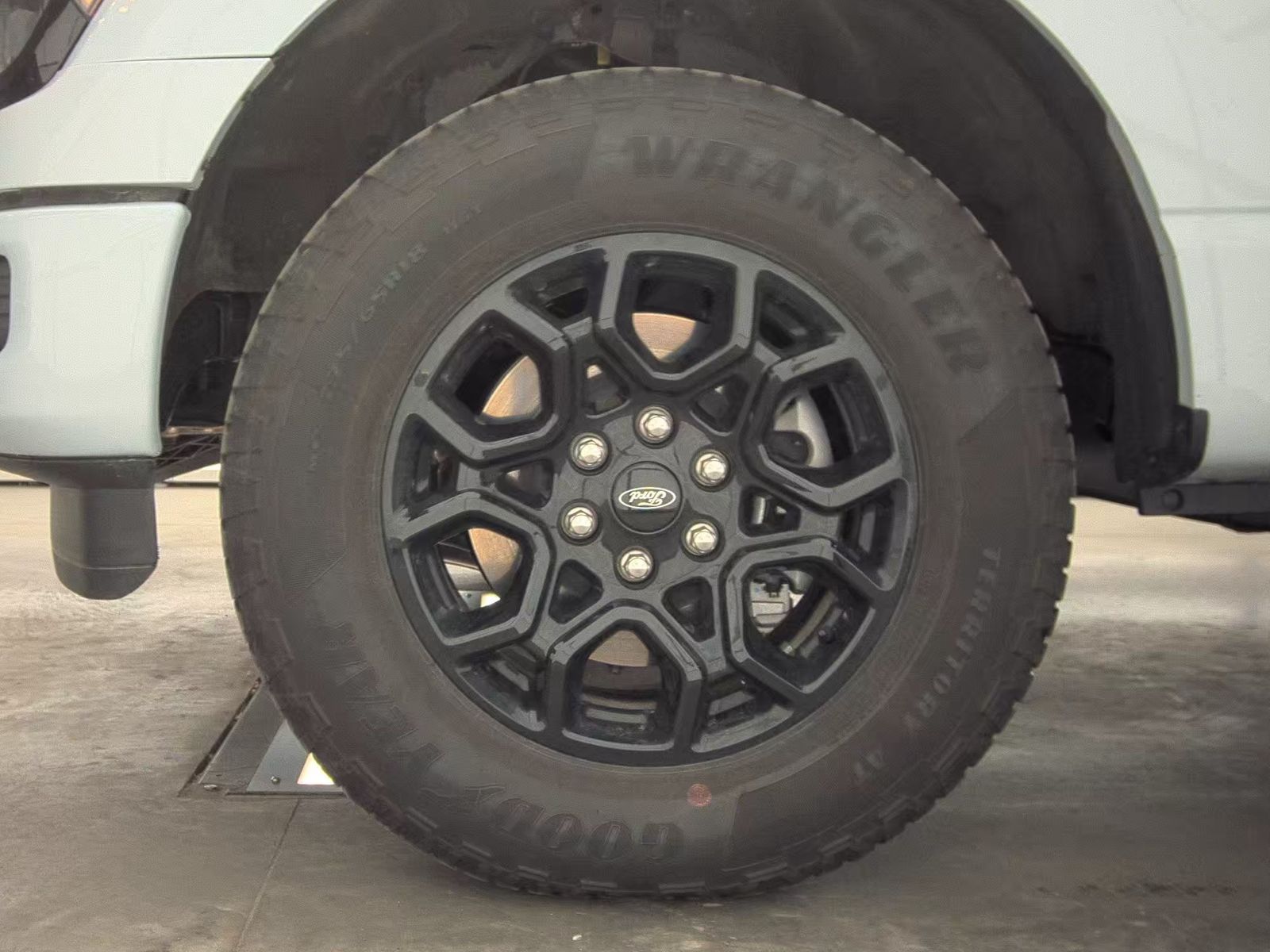 2025 Ford F-150 XLT AWD