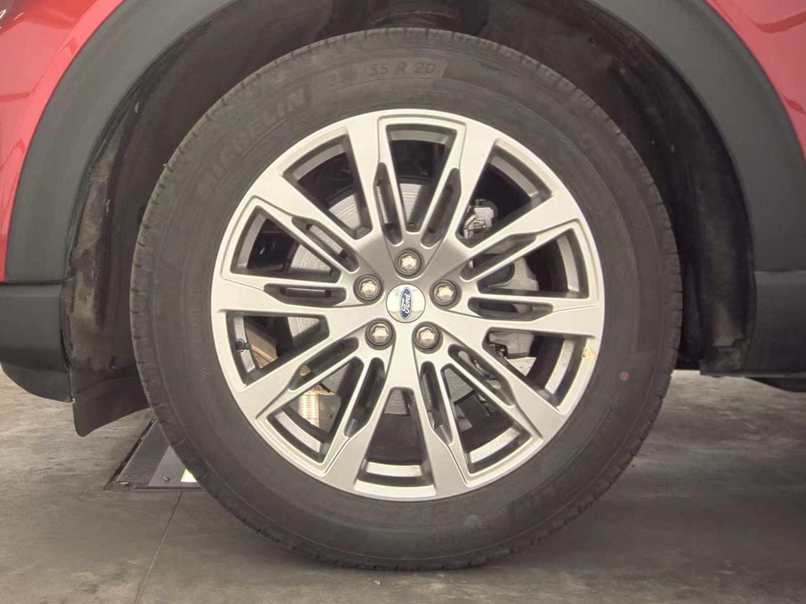 2025 Ford Explorer Platinum AWD