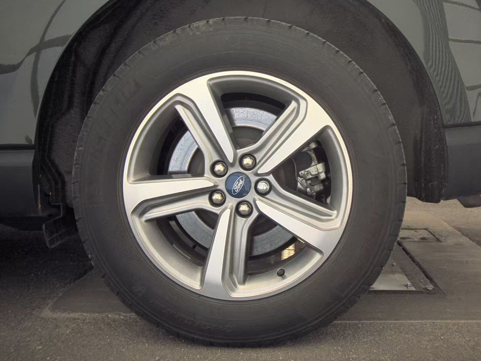 2023 Ford Edge SEL AWD