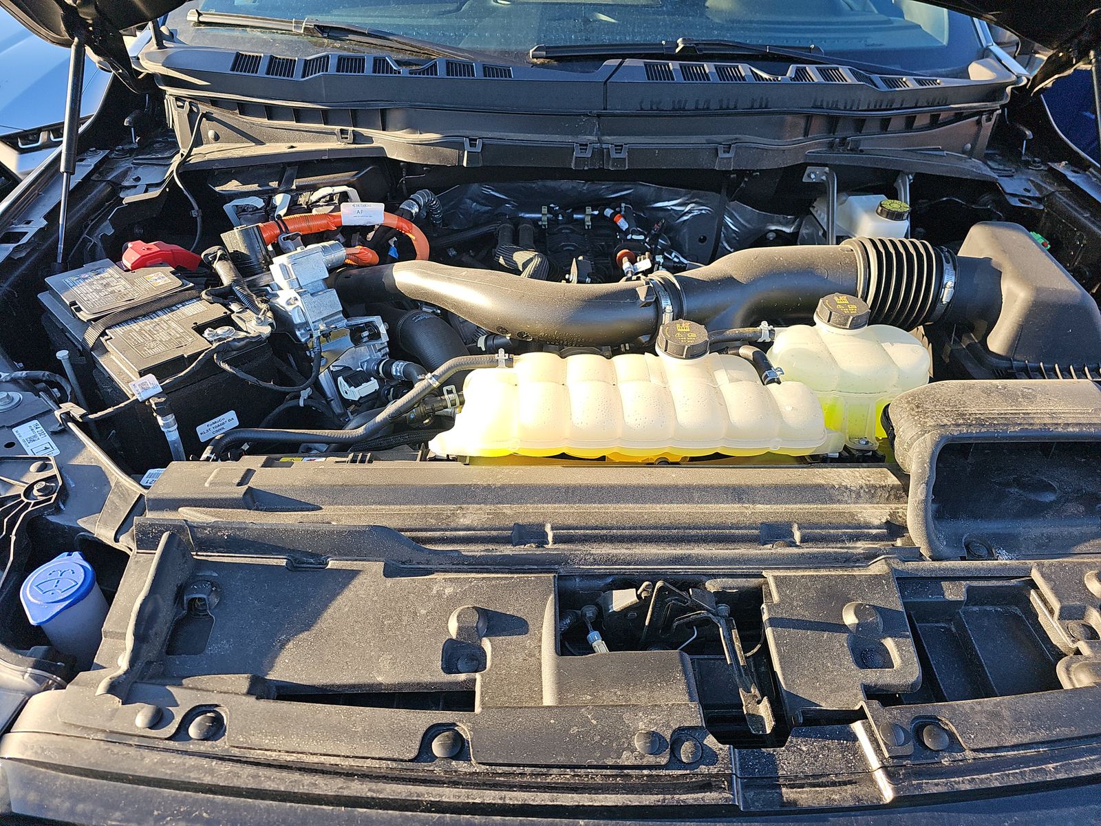 2025 Ford F-150 Hybrid Platinum AWD