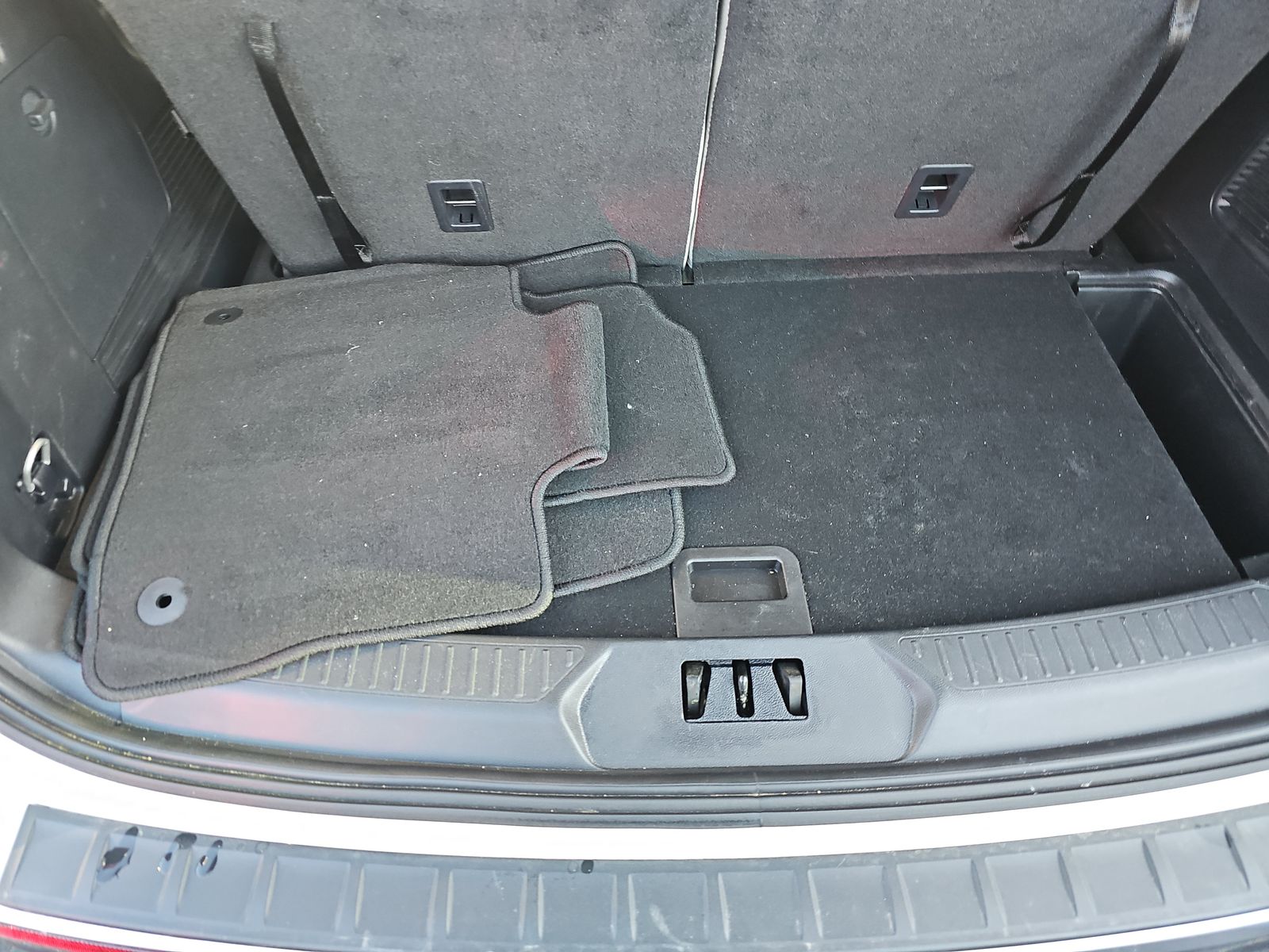 2025 Ford Explorer Active AWD