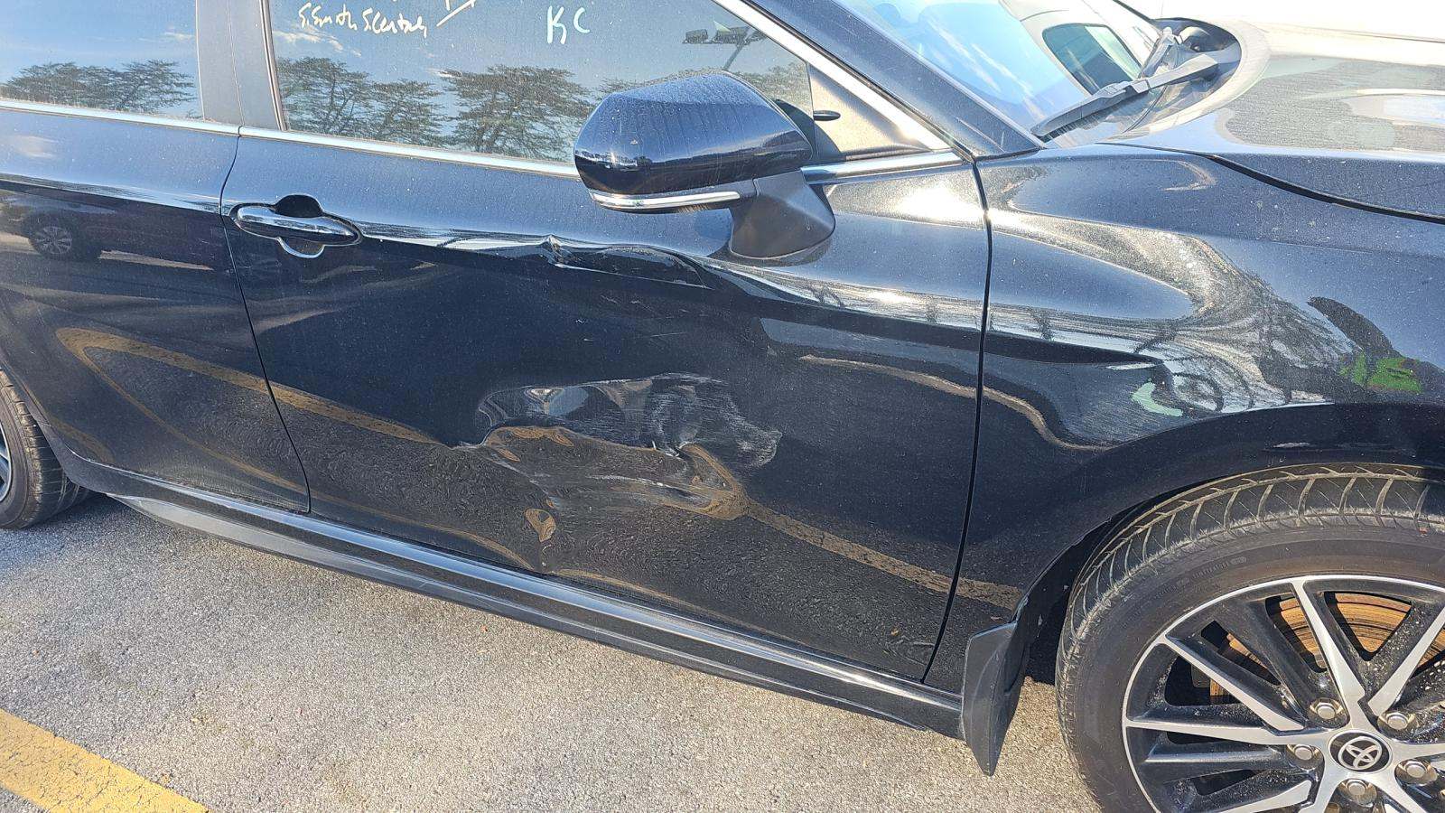 2023 Toyota Camry SE FWD