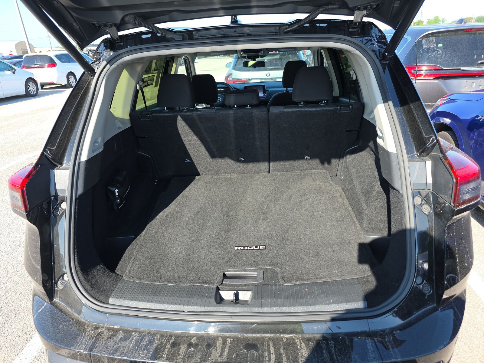 2024 Nissan Rogue SV FWD