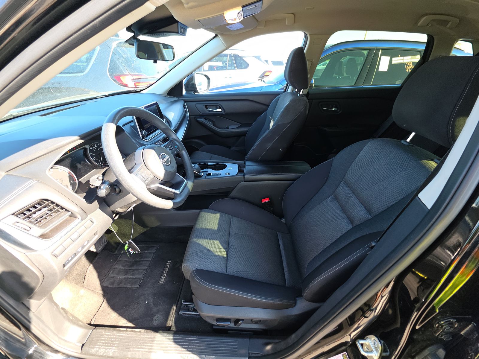 2024 Nissan Rogue SV FWD