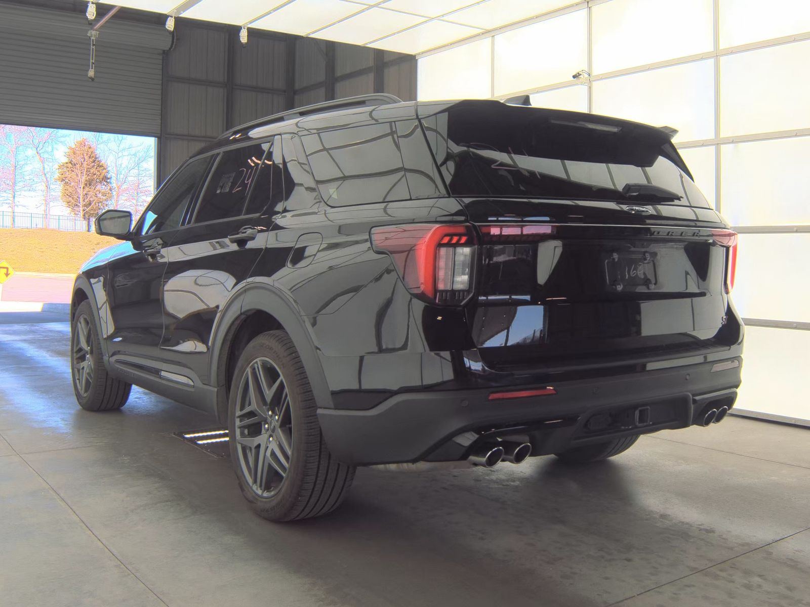 2025 Ford Explorer ST AWD