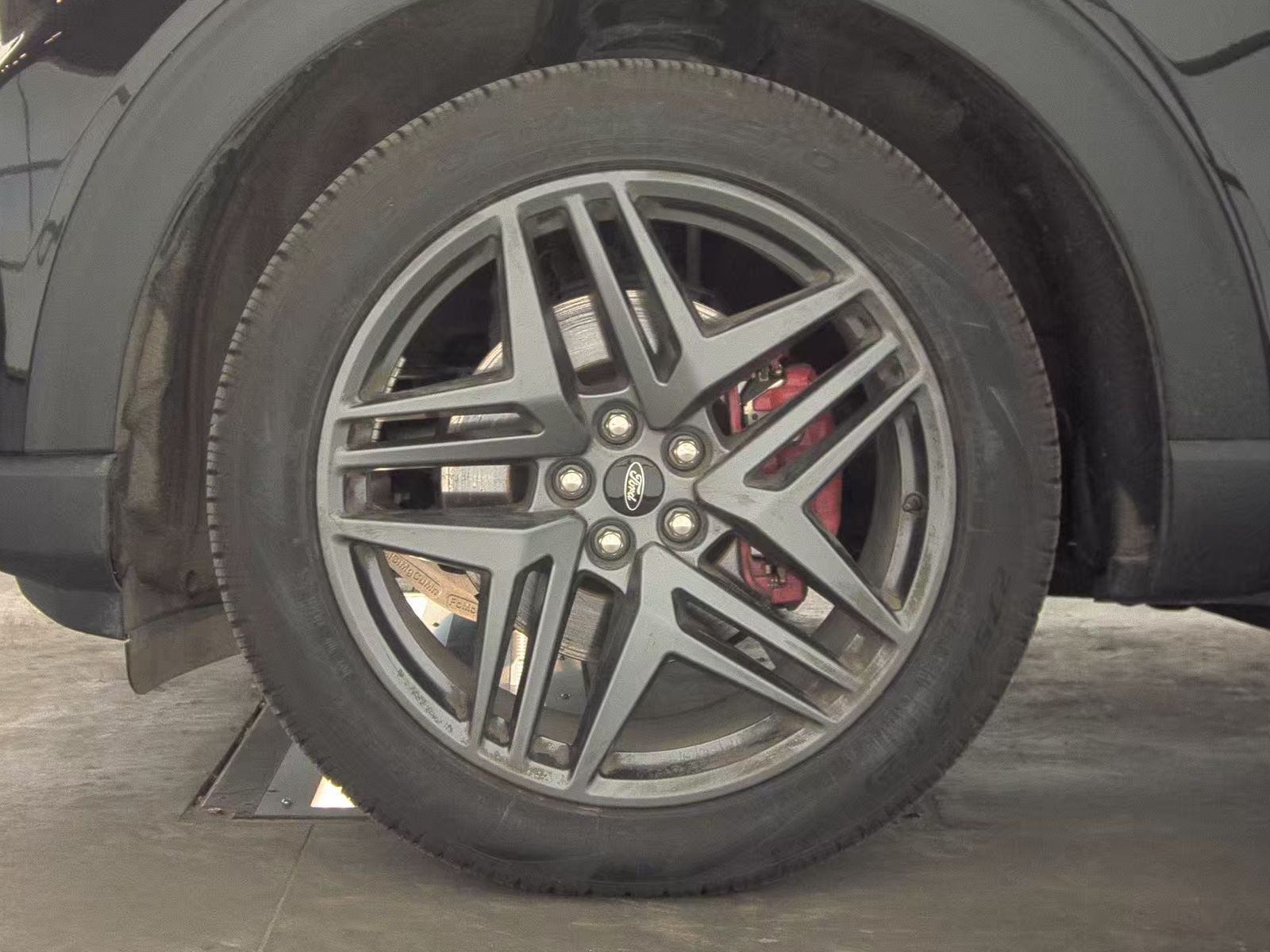 2025 Ford Explorer ST AWD