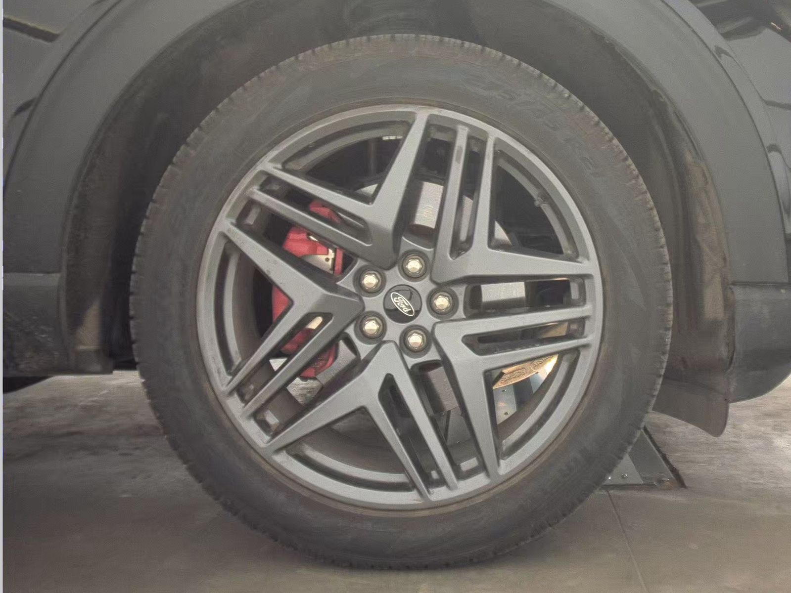 2025 Ford Explorer ST AWD