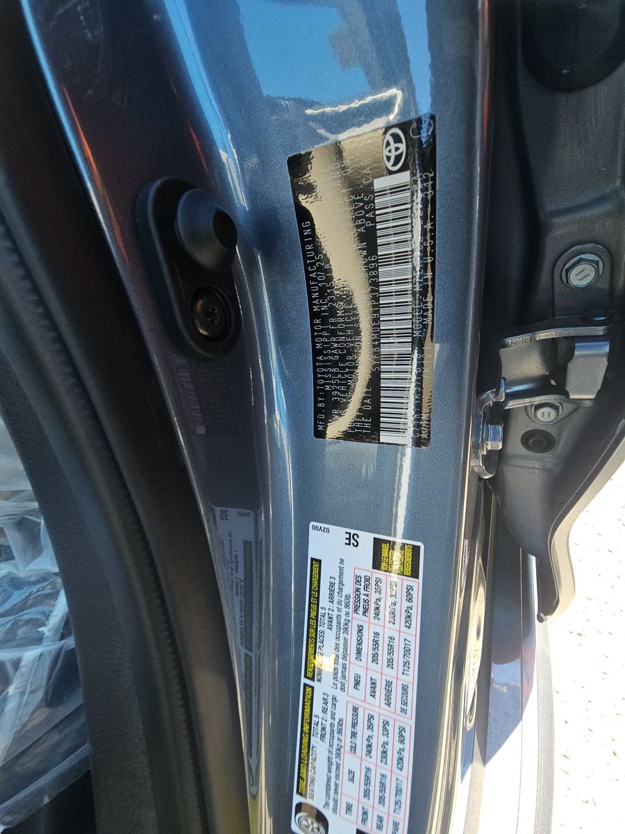 2026 Toyota Corolla LE FWD