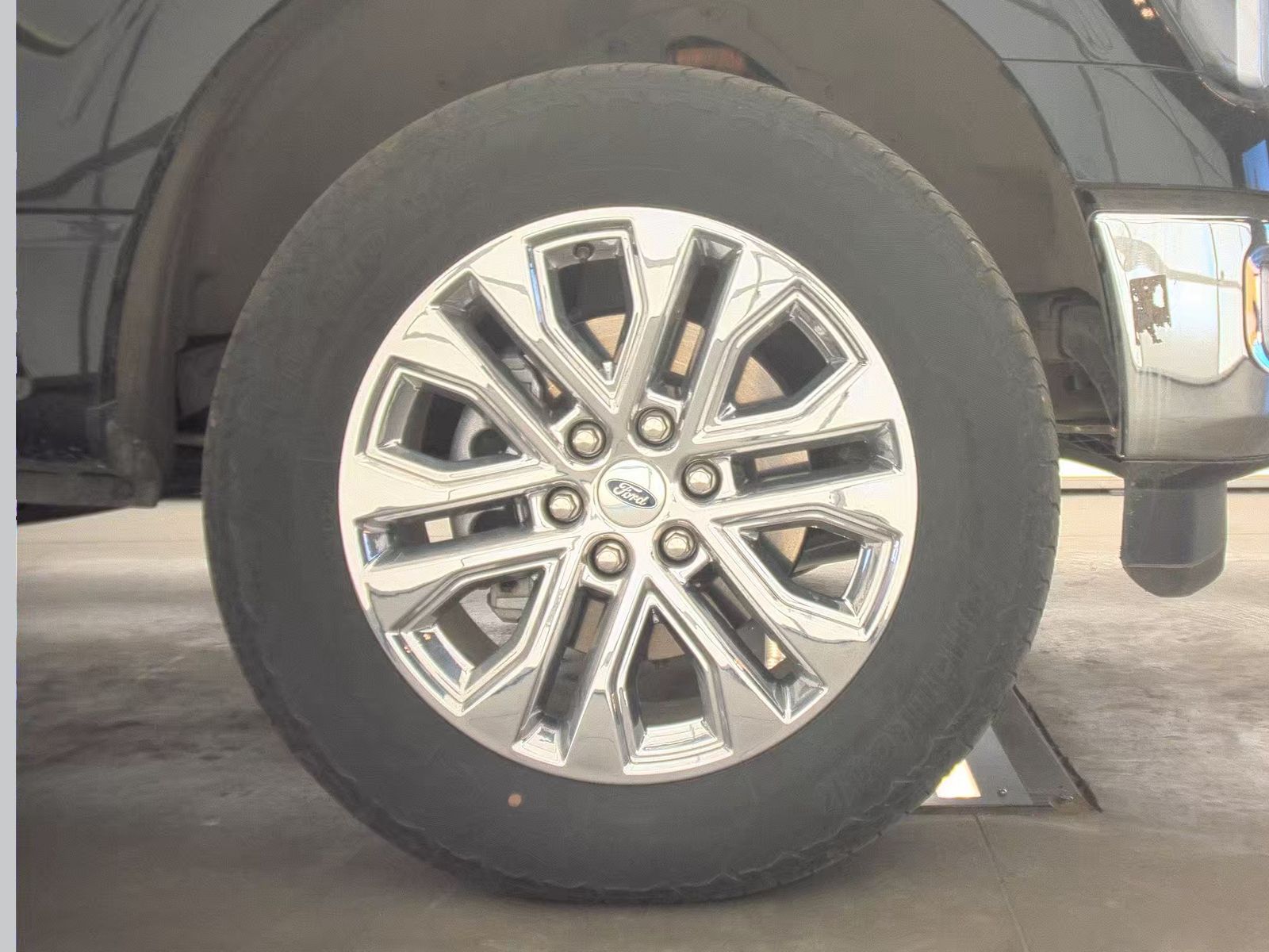 2024 Ford F-150 Hybrid Lariat AWD