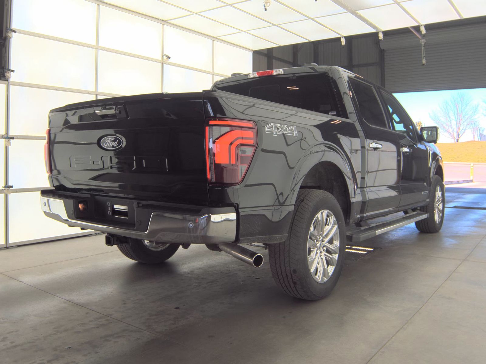 2024 Ford F-150 Hybrid Lariat AWD