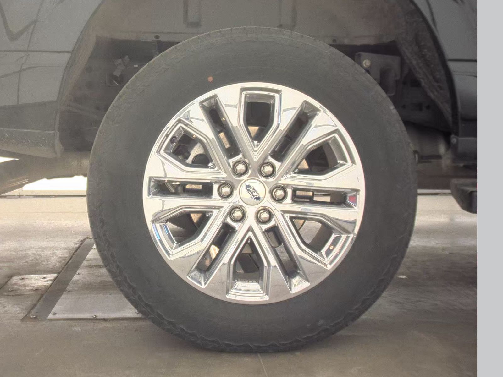 2024 Ford F-150 Hybrid Lariat AWD