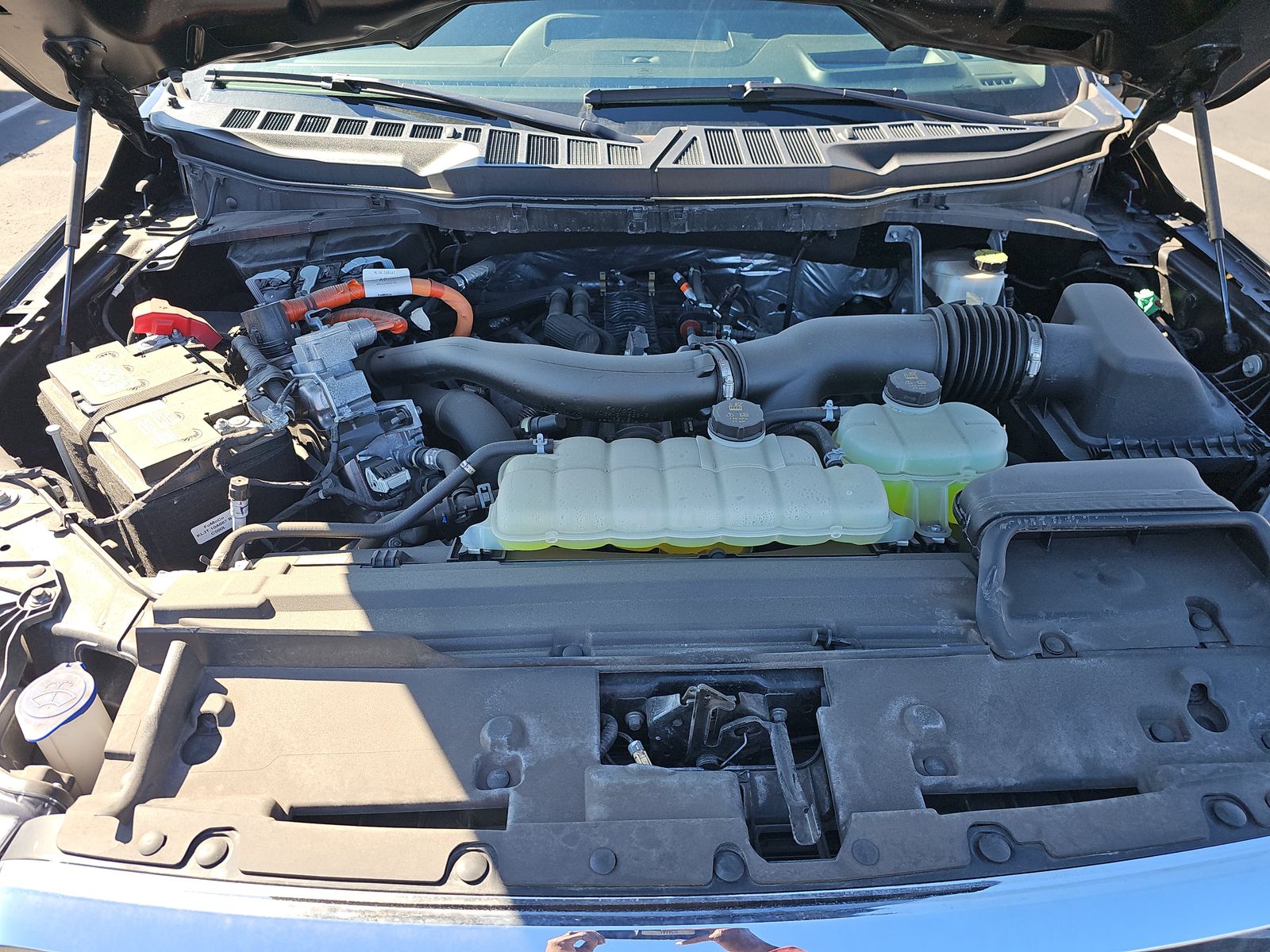 2024 Ford F-150 Hybrid Lariat AWD