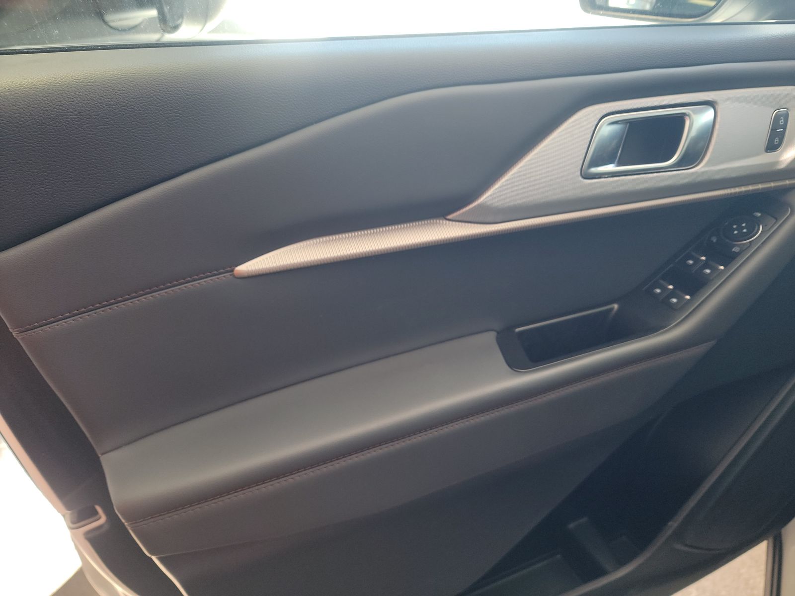 2025 Ford Explorer Active AWD