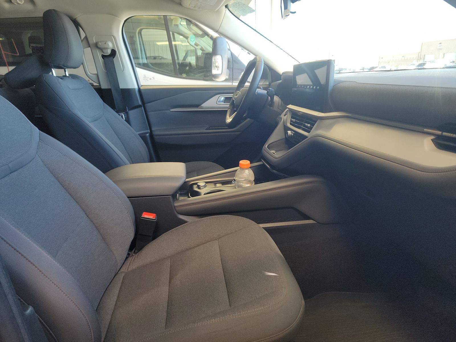 2025 Ford Explorer Active AWD