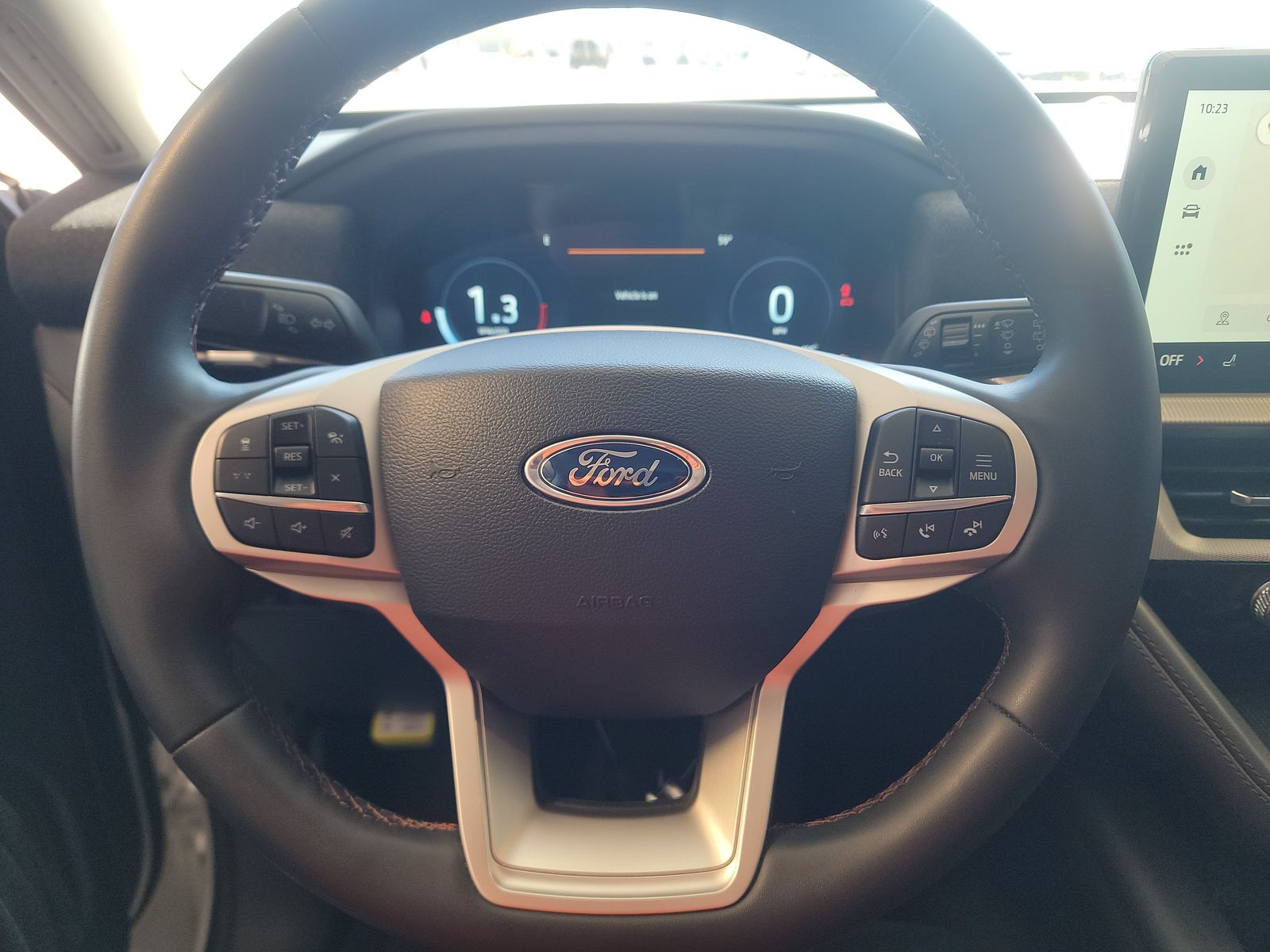 2025 Ford Explorer Active AWD