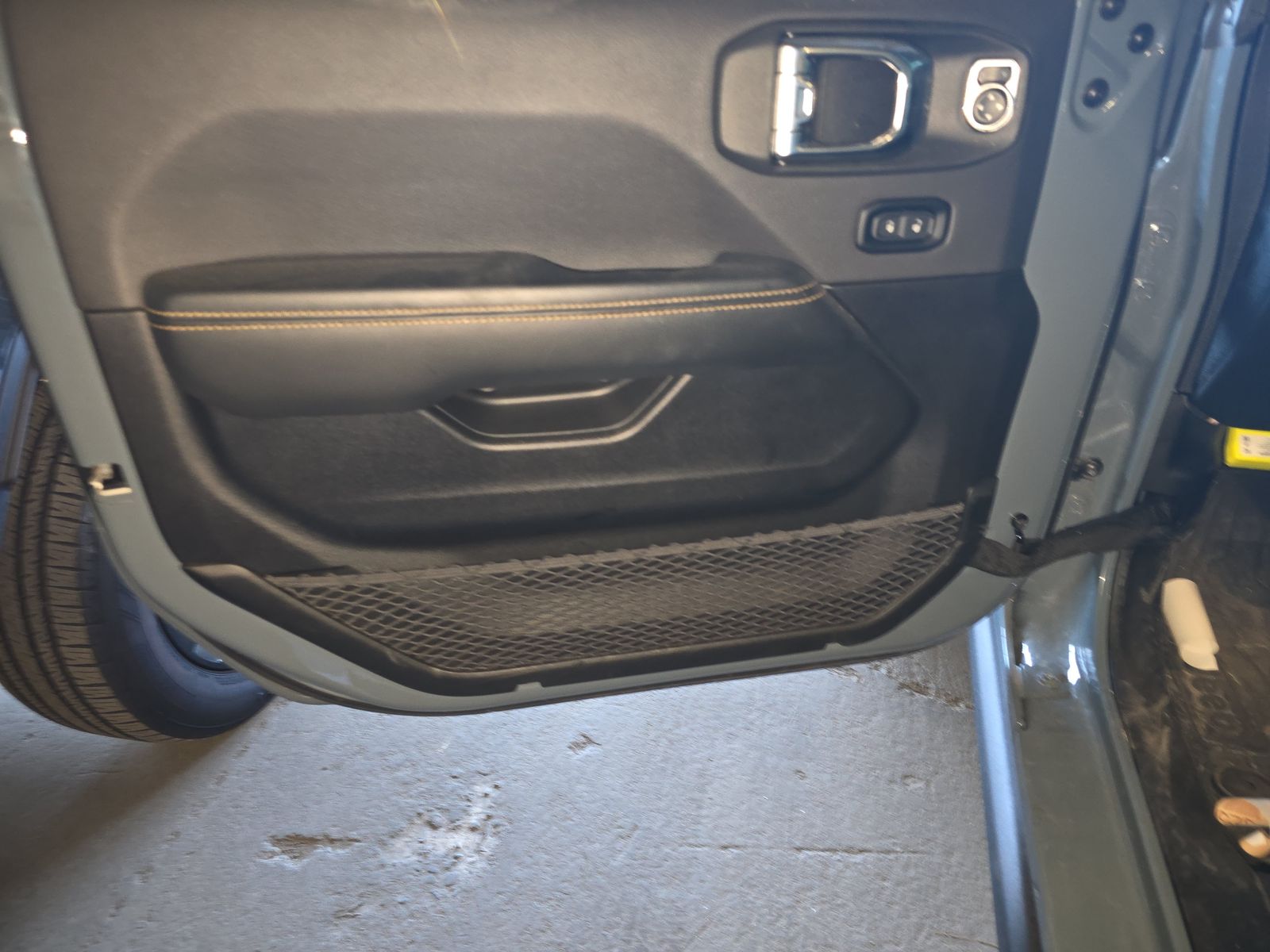 JEEP BACKCOUNTR - 10