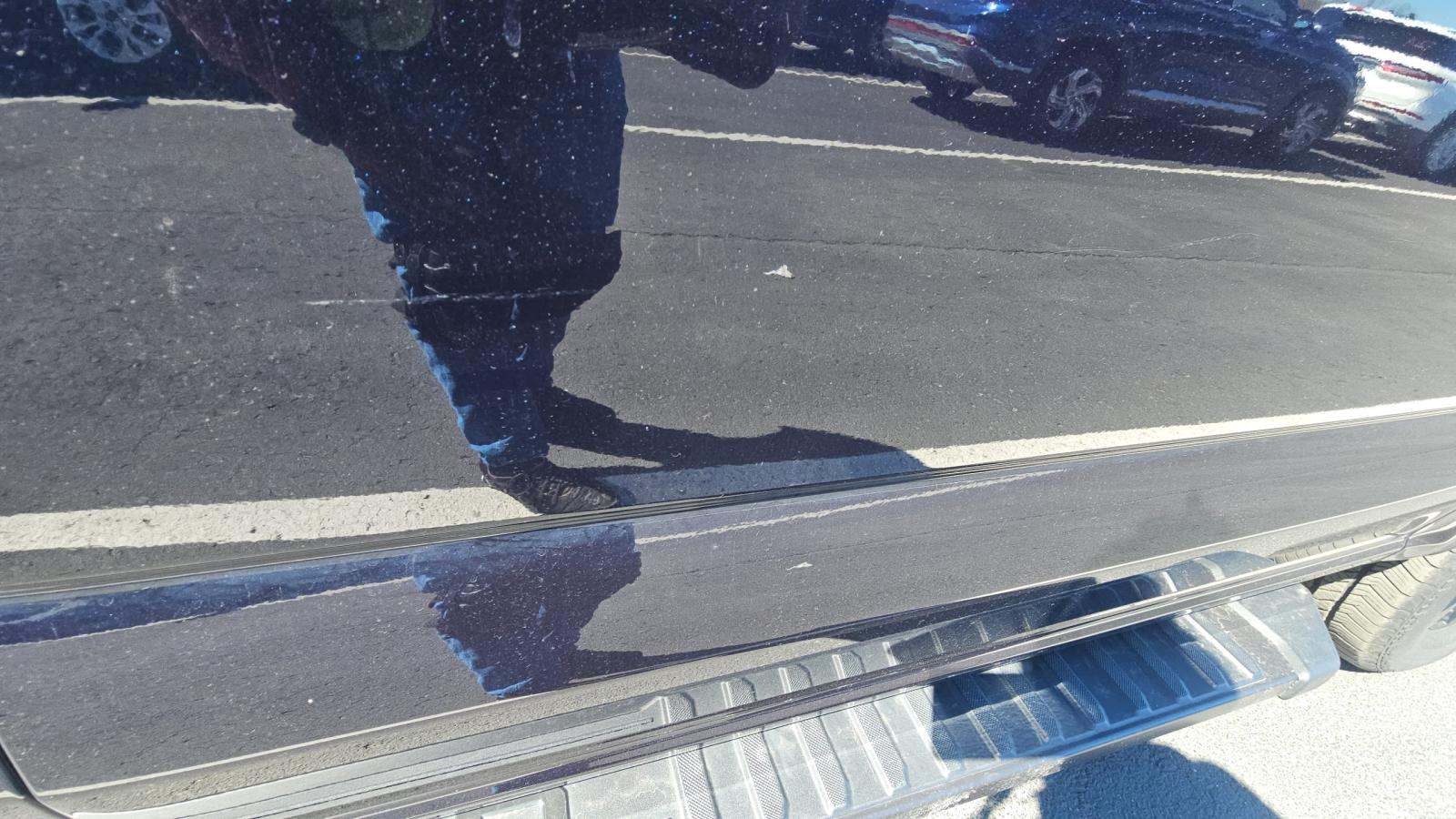 2025 Ford F-150 Lariat AWD