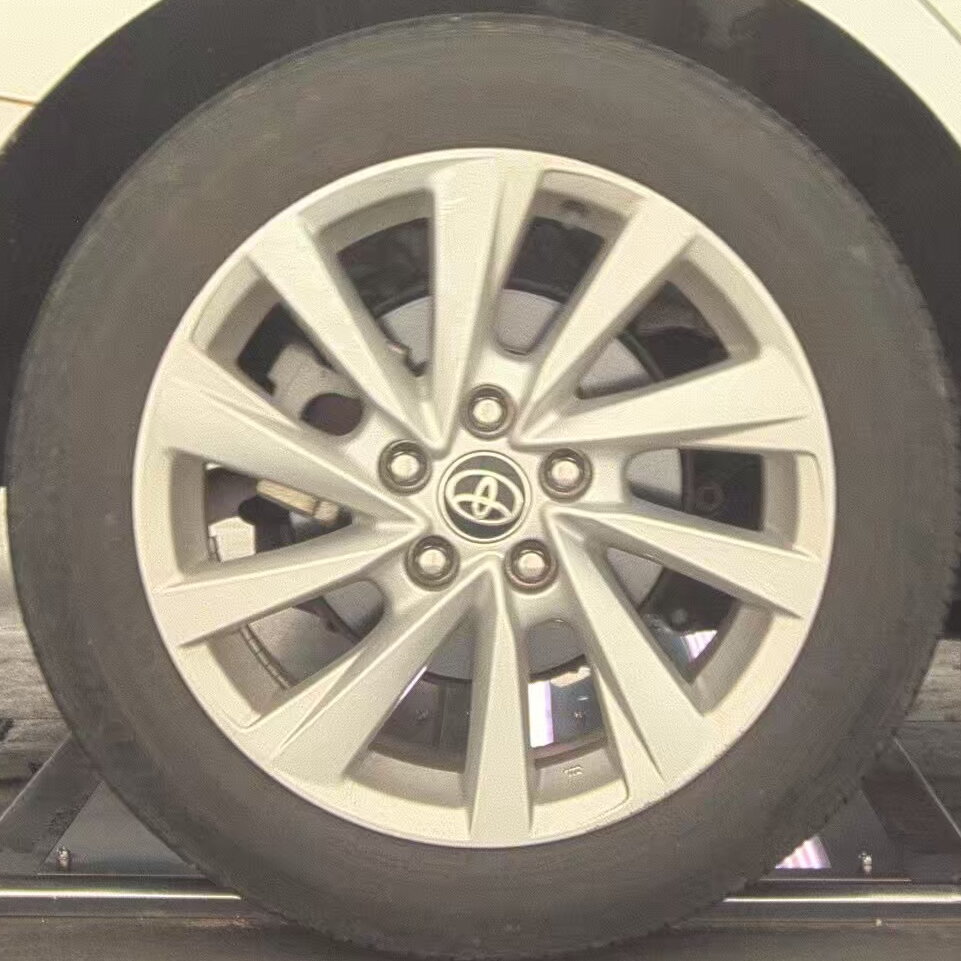 2023 Toyota Camry LE FWD