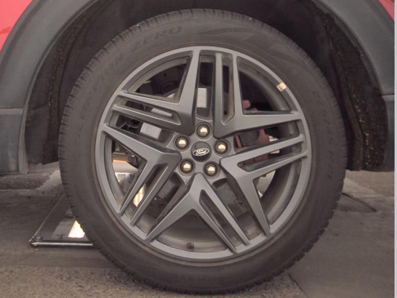 2025 Ford Explorer ST-Line AWD