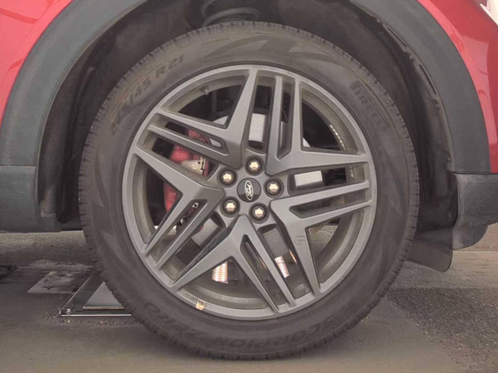 2025 Ford Explorer ST-Line AWD