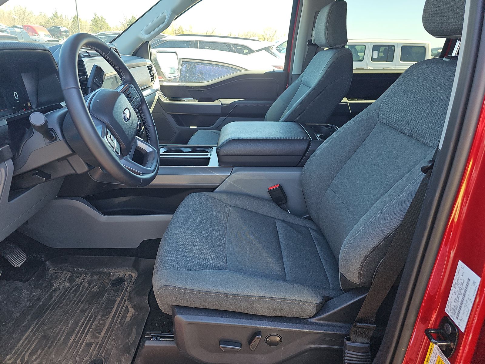 2025 Ford F-150 XLT AWD