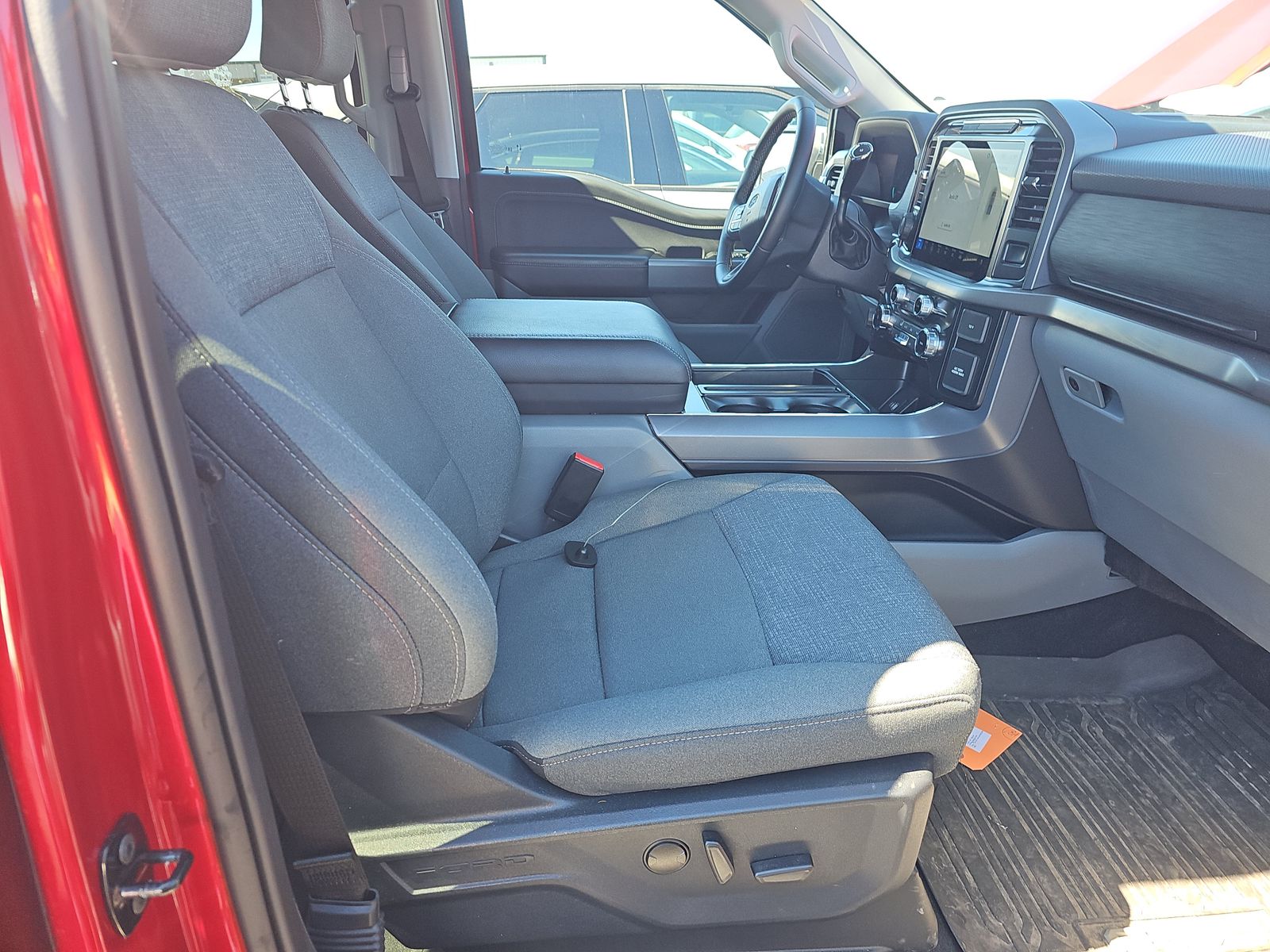 2025 Ford F-150 XLT AWD