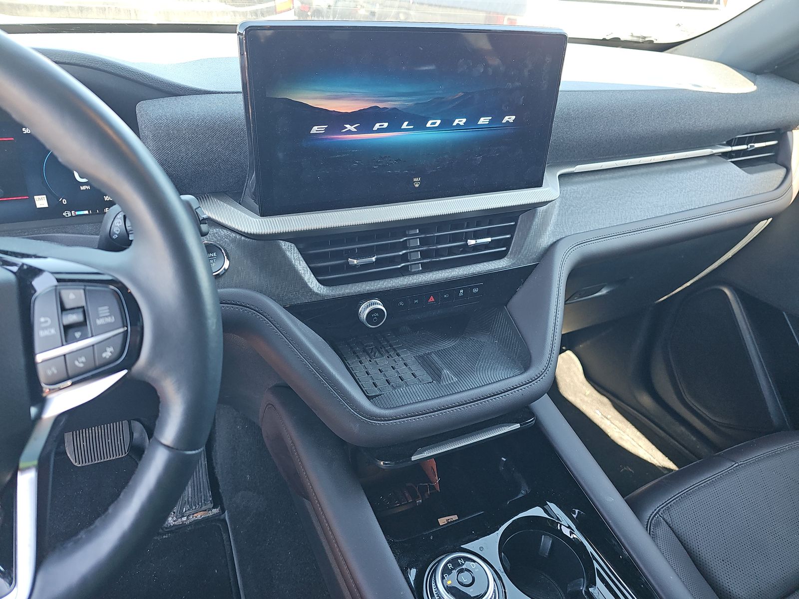 2025 Ford Explorer Platinum AWD